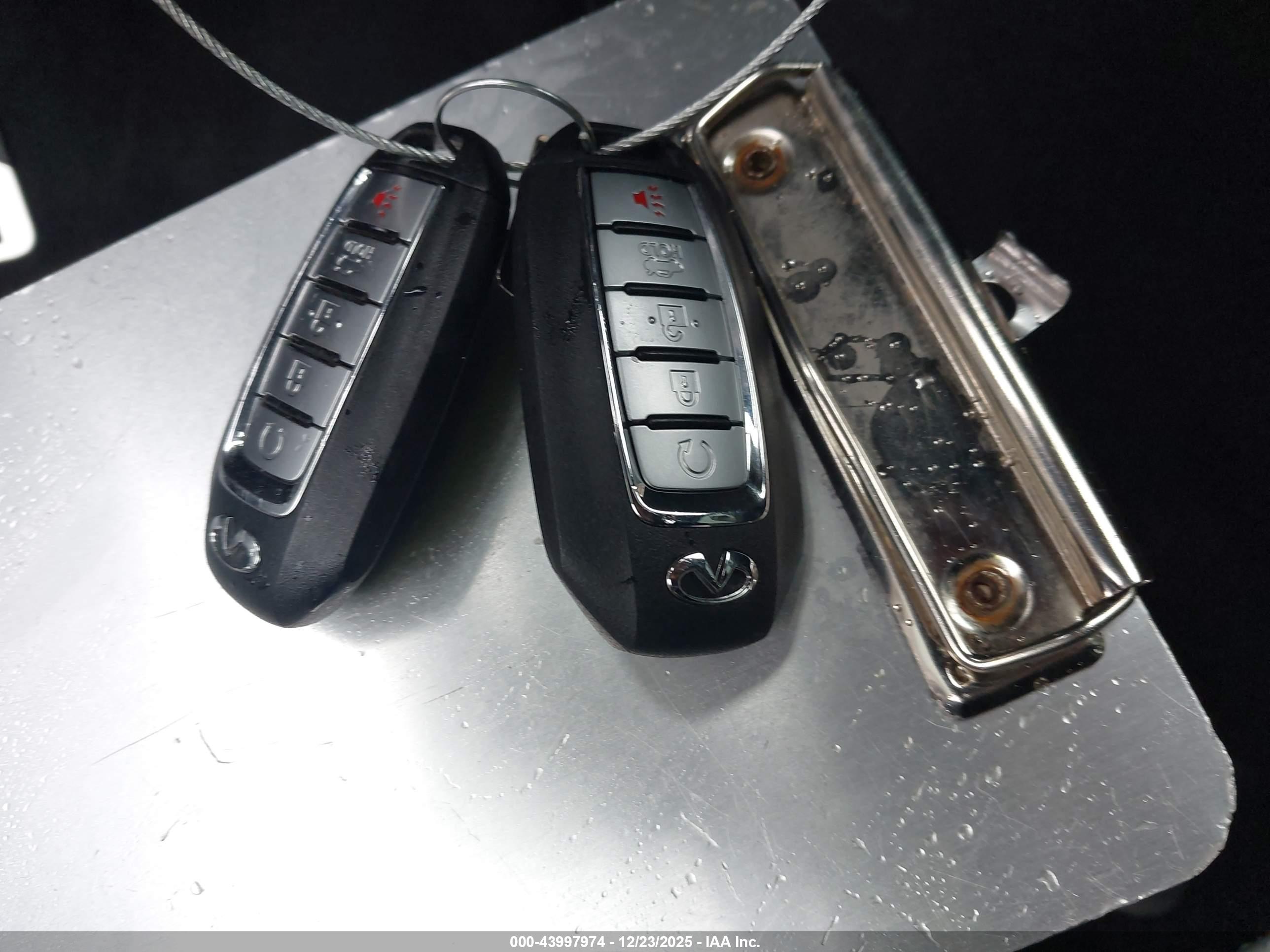INFINITI Q50 image 11