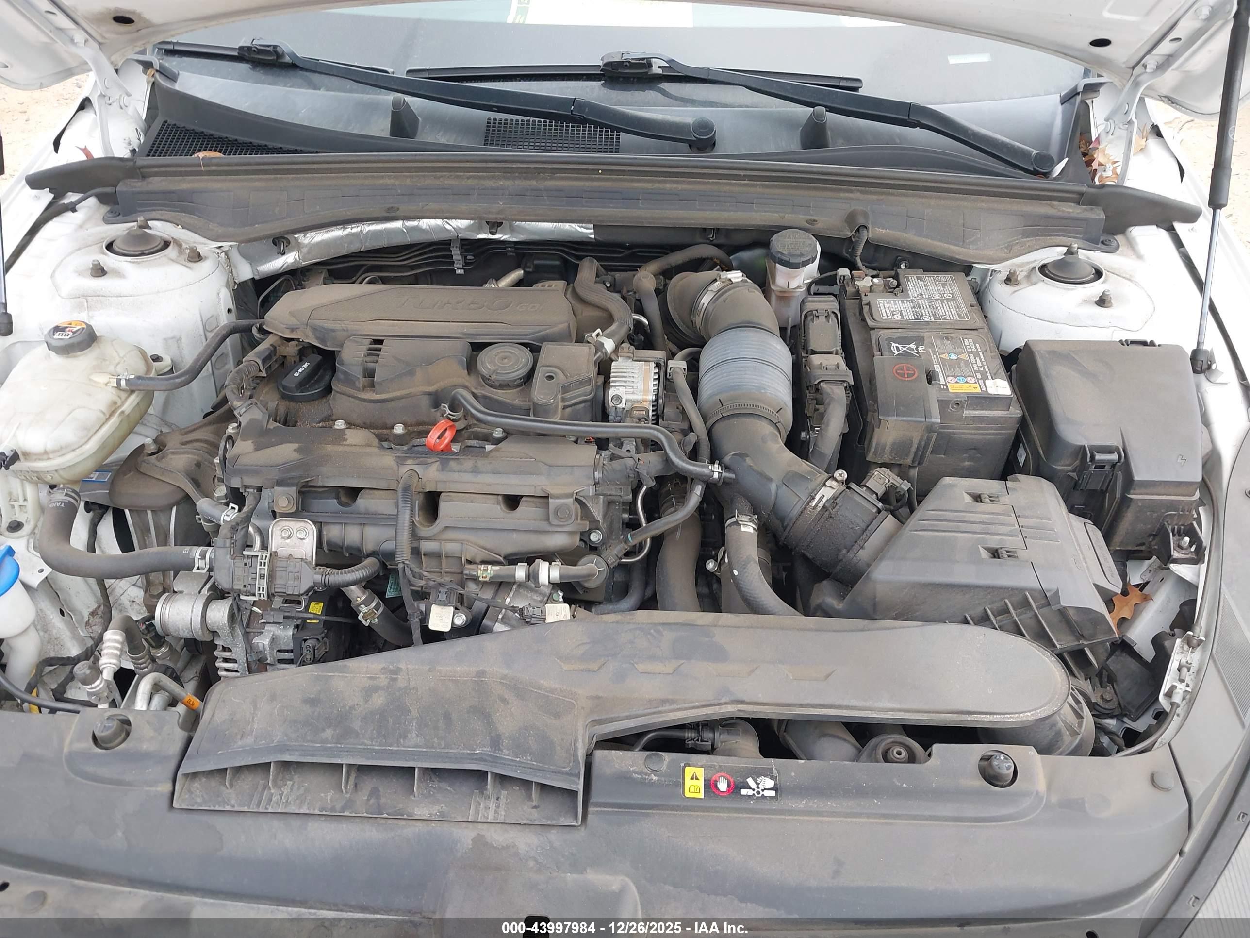 KIA K5 image 10