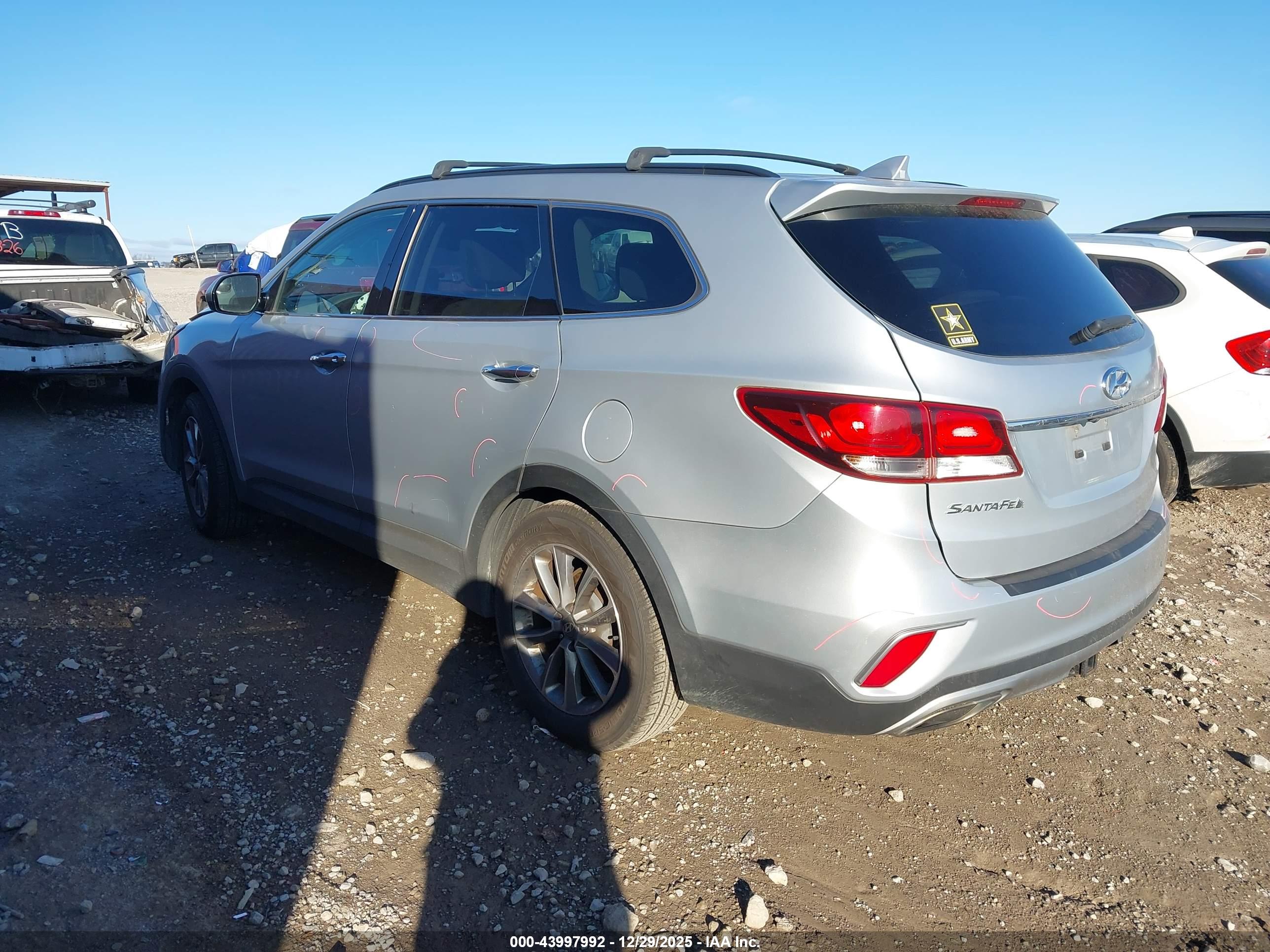 HYUNDAI SANTA image 3