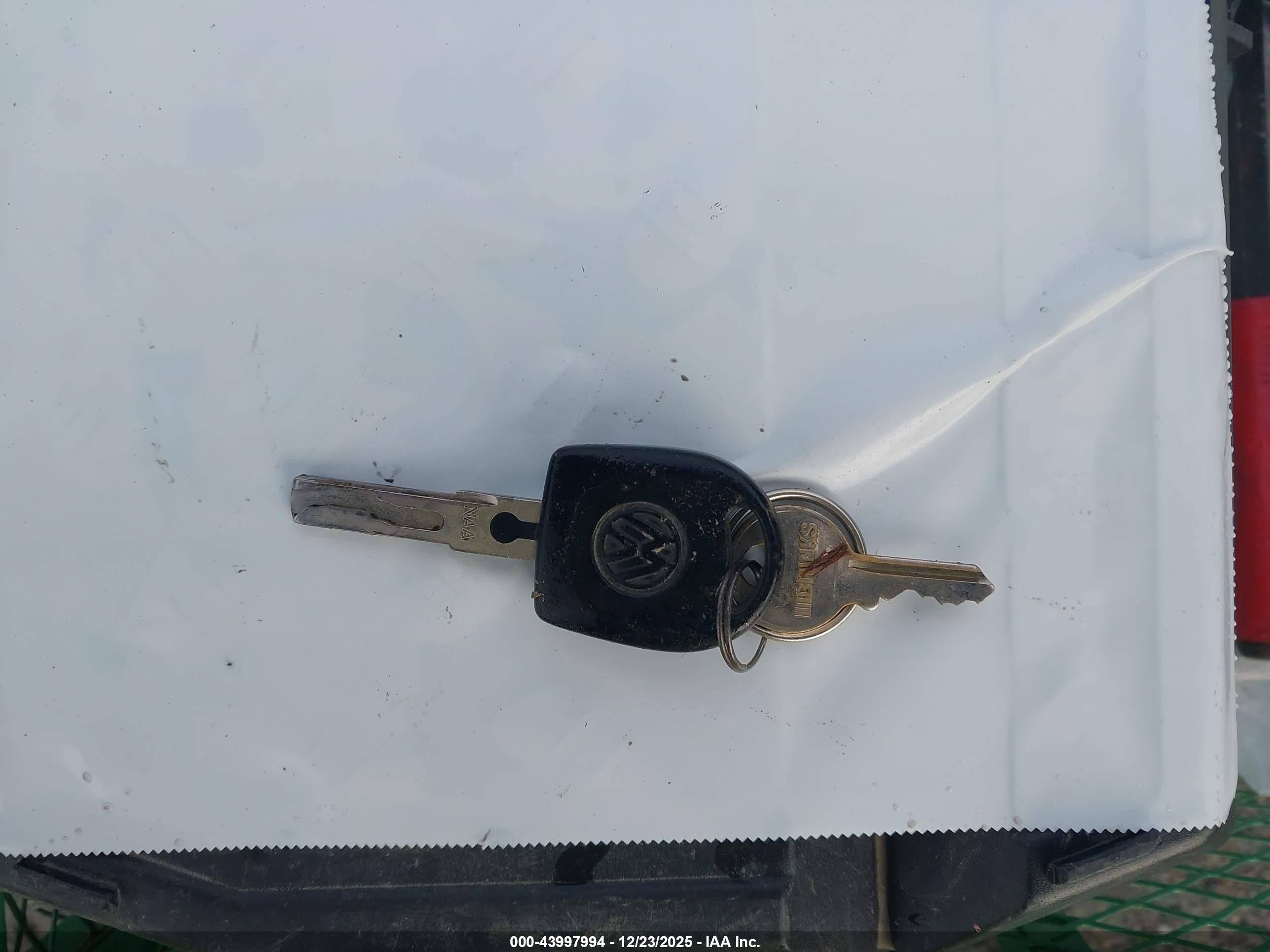 VOLKSWAGEN PASSAT image 11