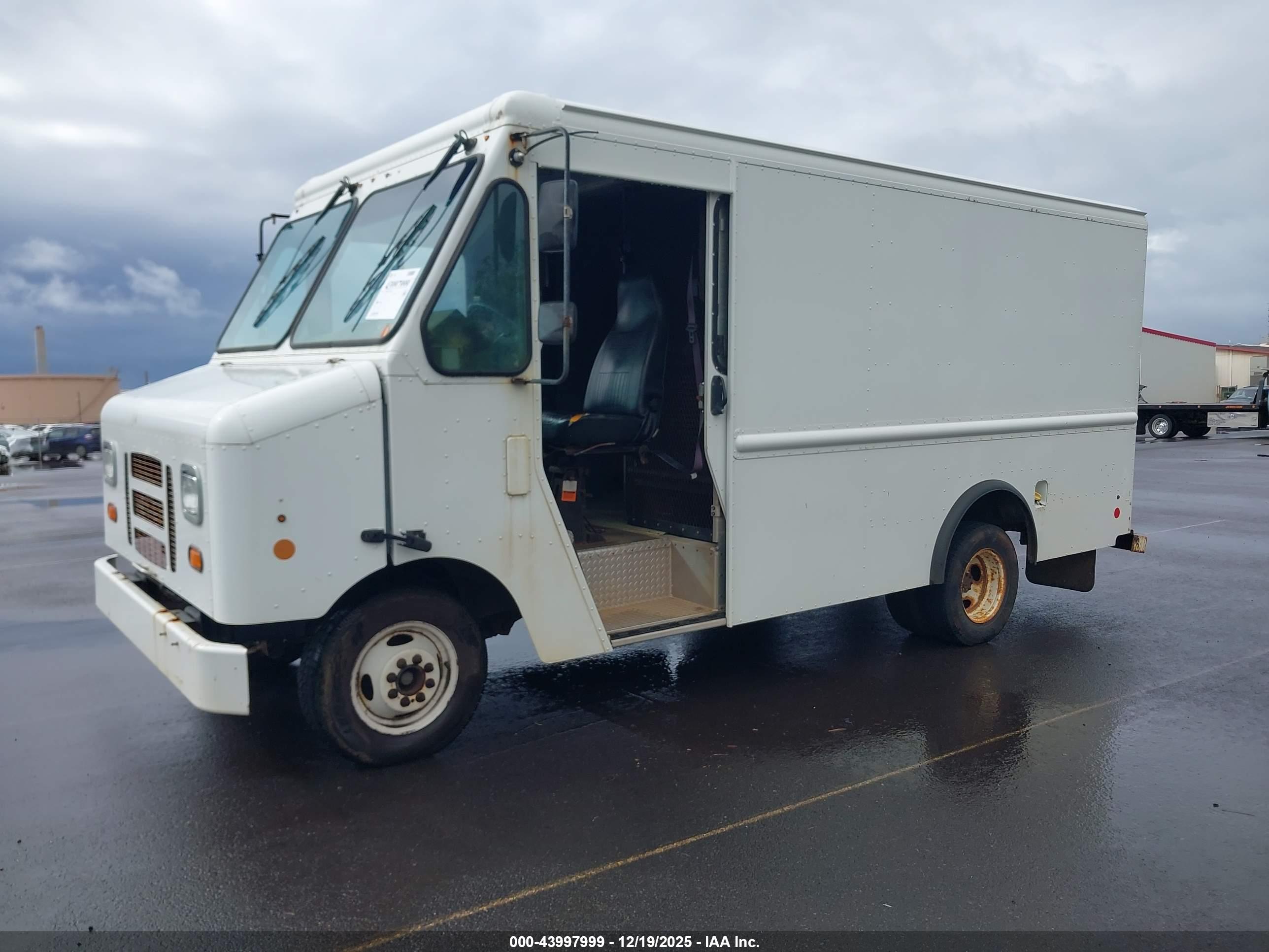 FORD E-350 image 2
