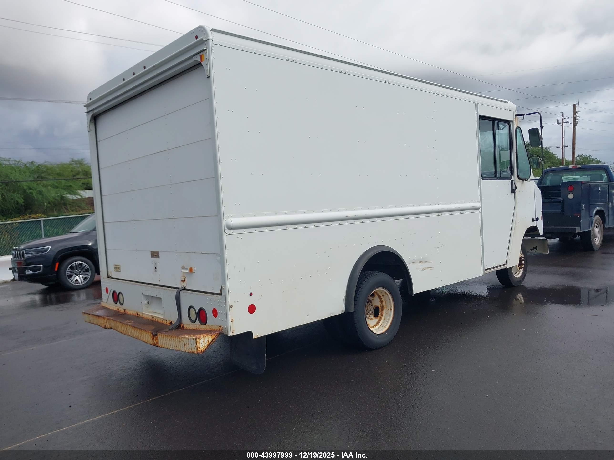 FORD E-350 image 4