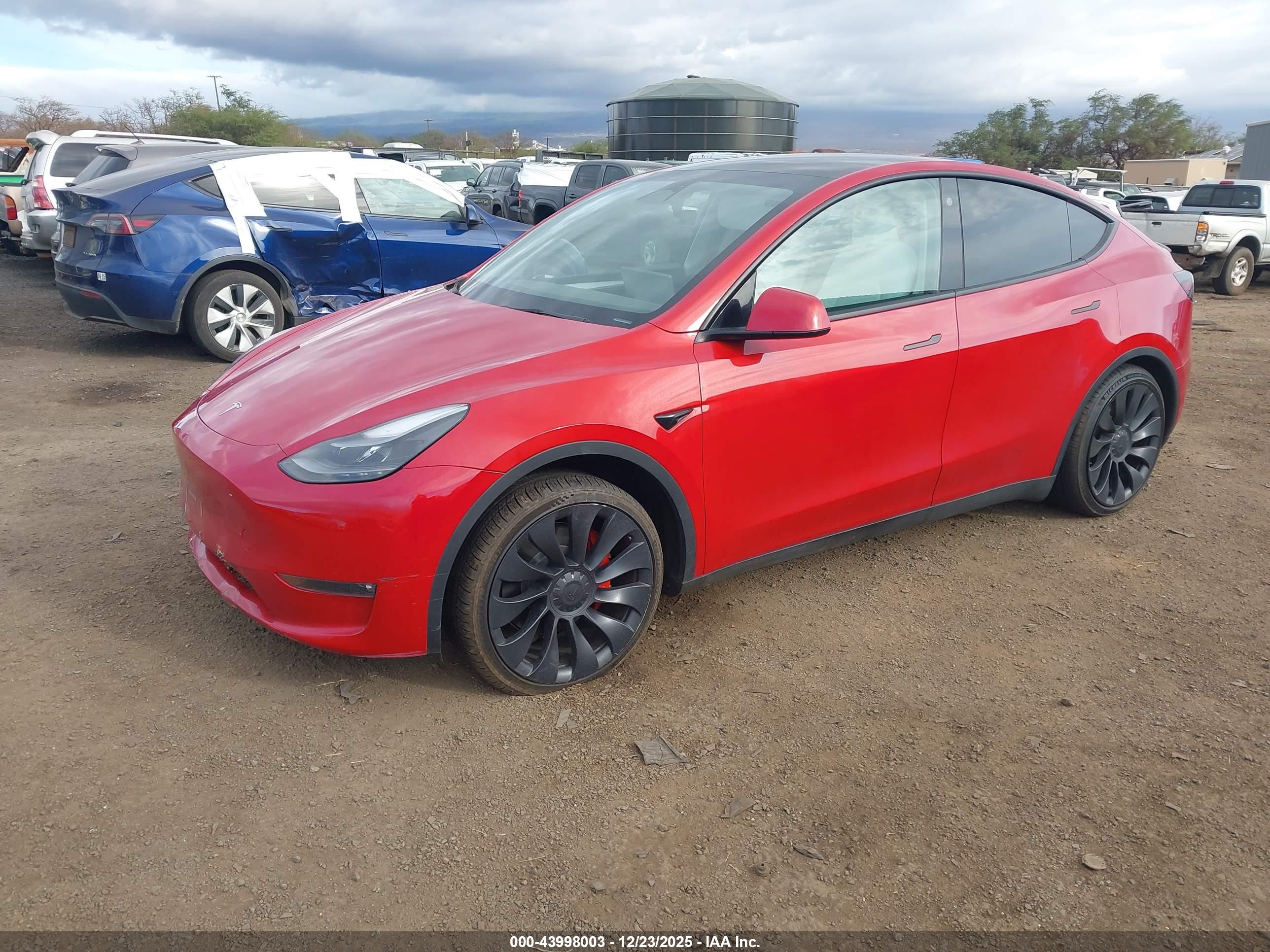 TESLA MODEL image 2