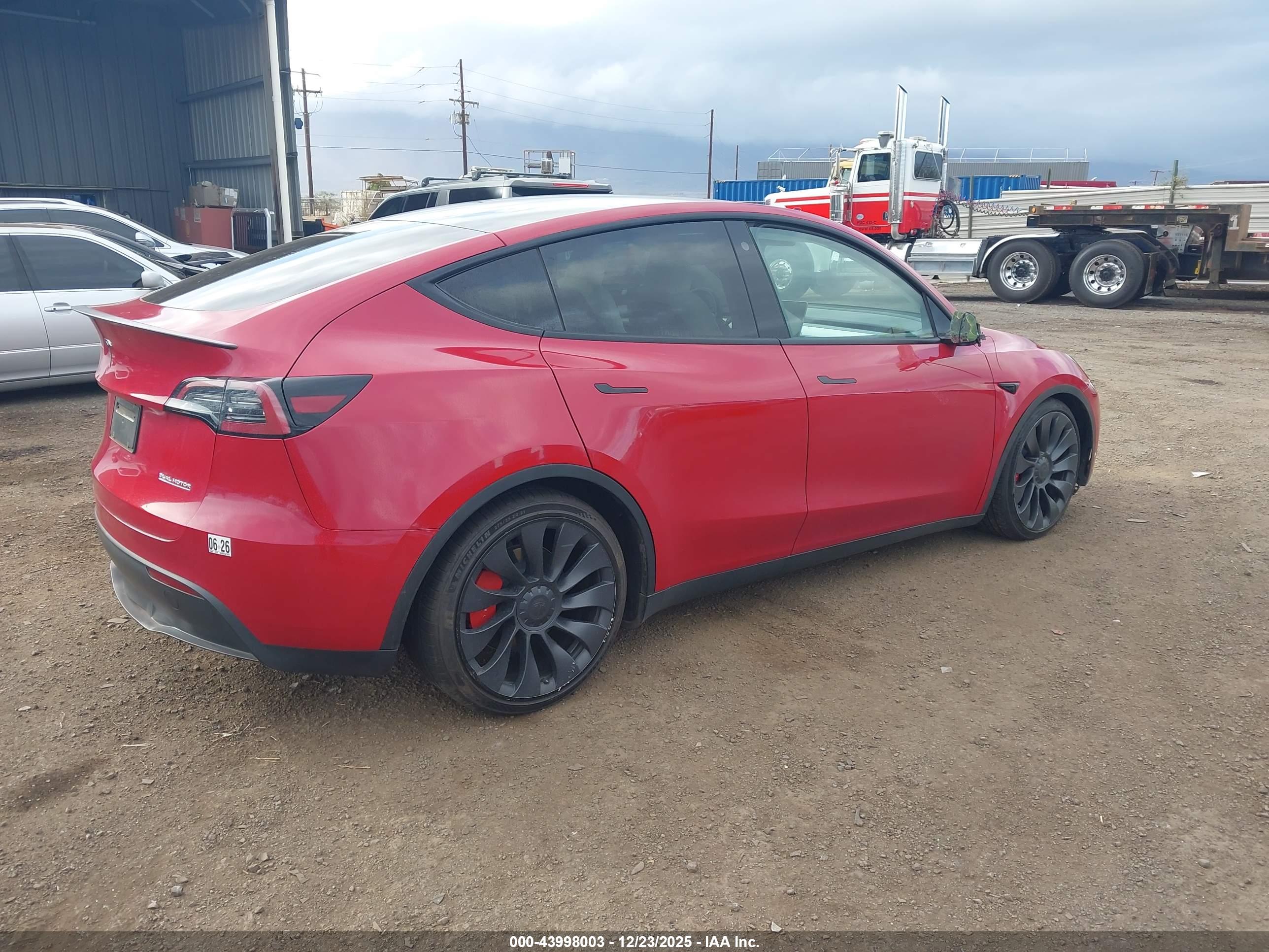 TESLA MODEL image 4