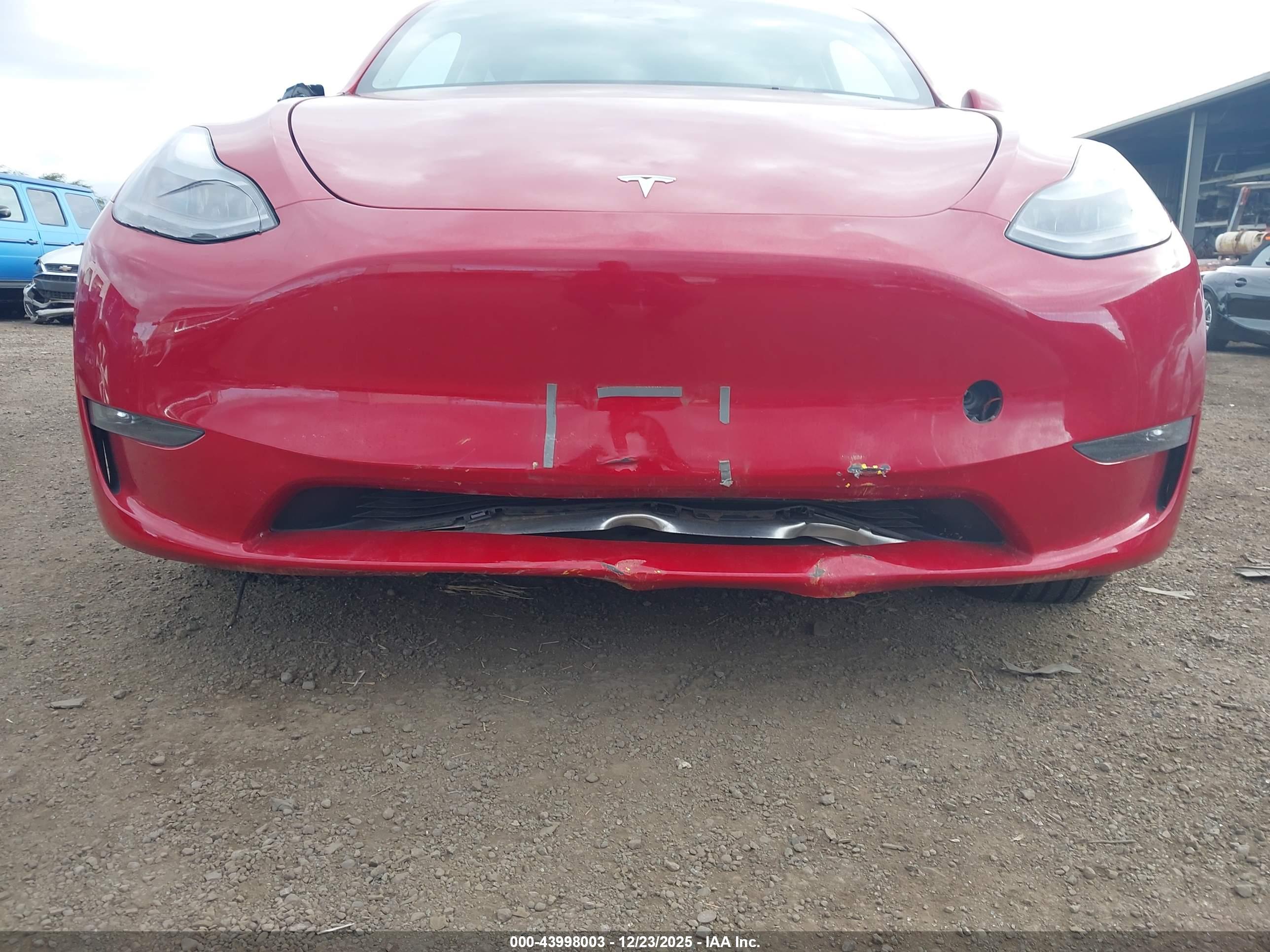 TESLA MODEL image 6