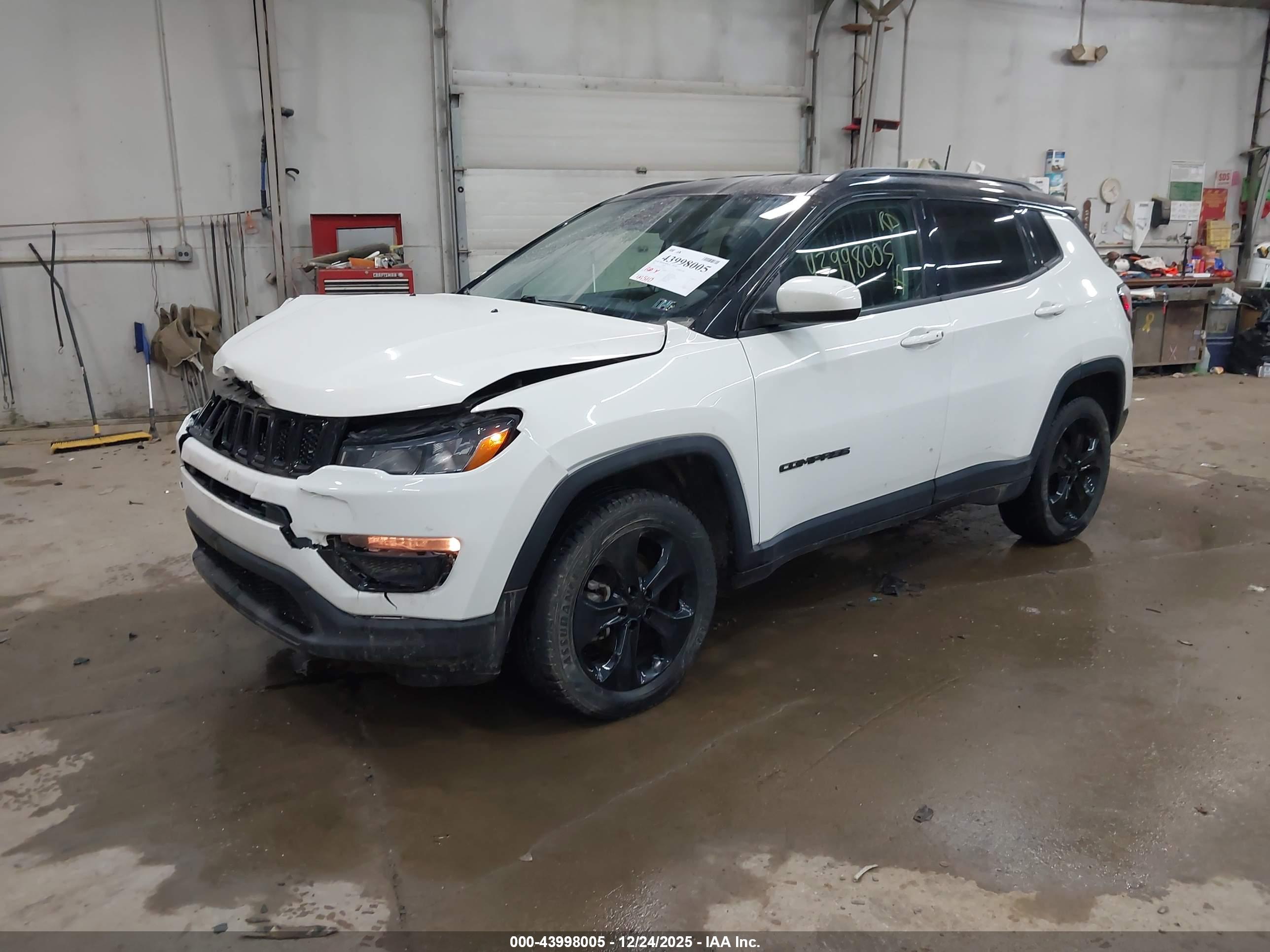 JEEP COMPASS image 2