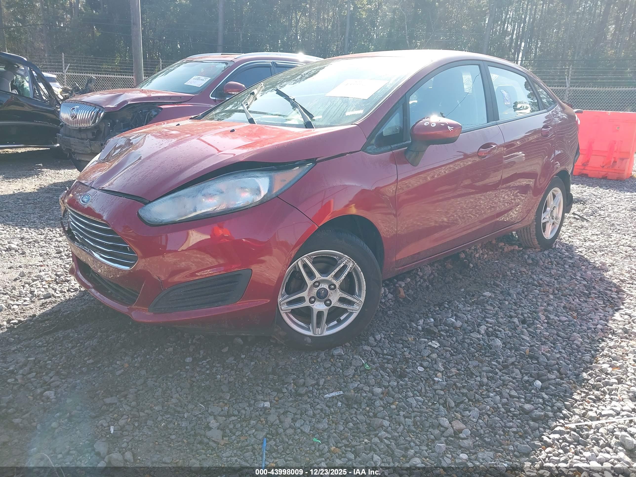 FORD FIESTA image 2