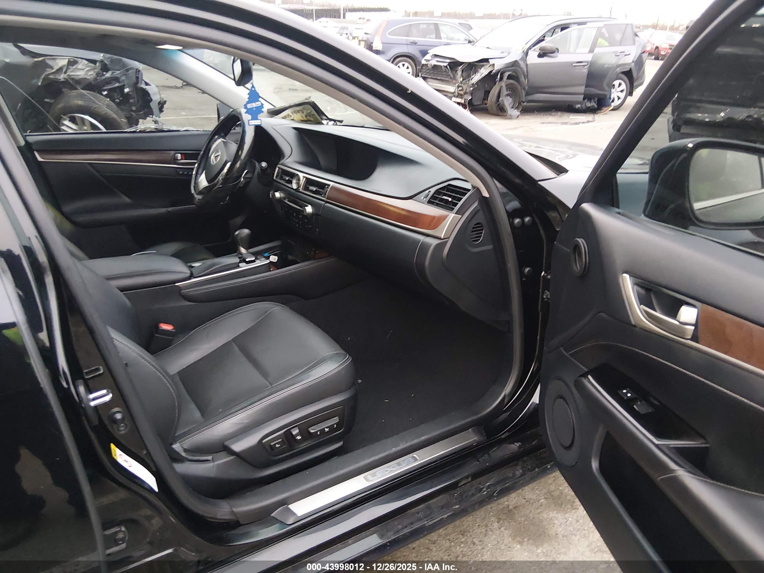 LEXUS GS image 5