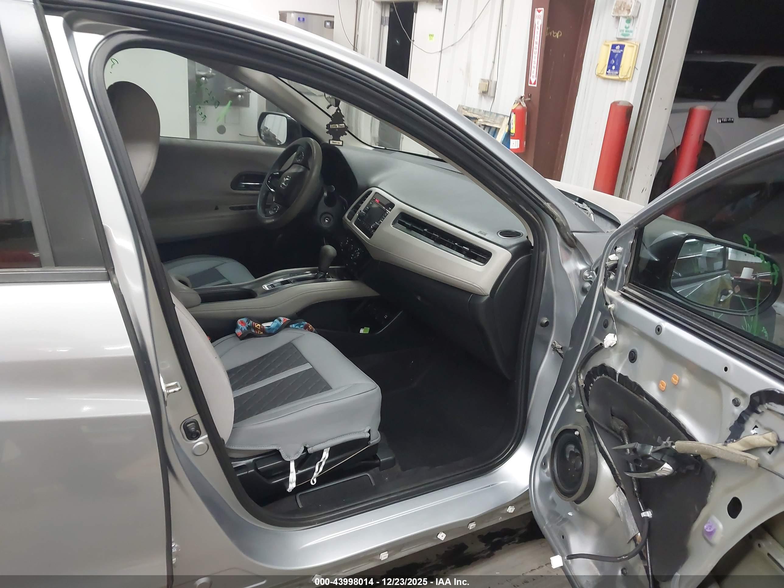 HONDA HR-V image 5