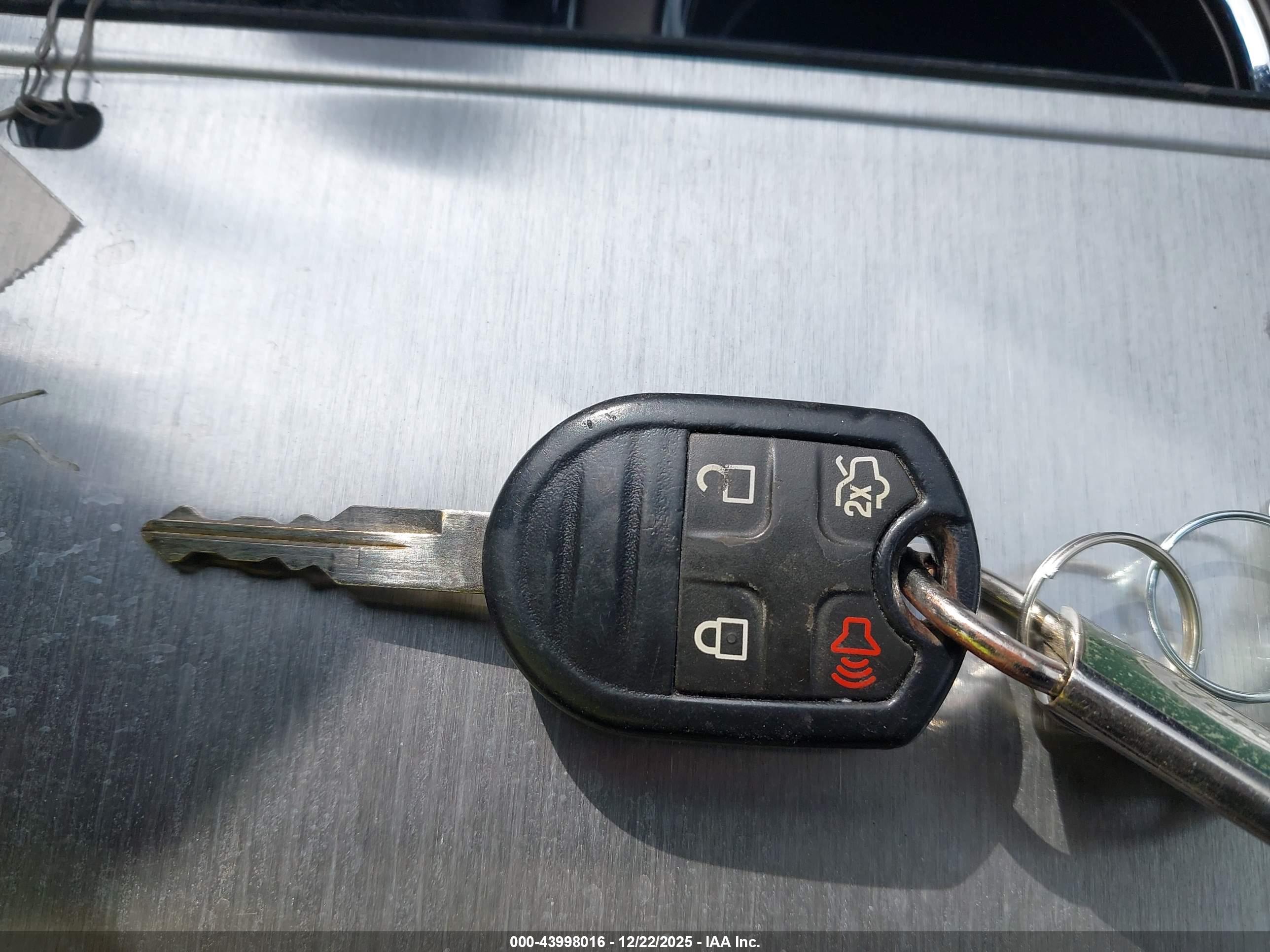 FORD EDGE image 11