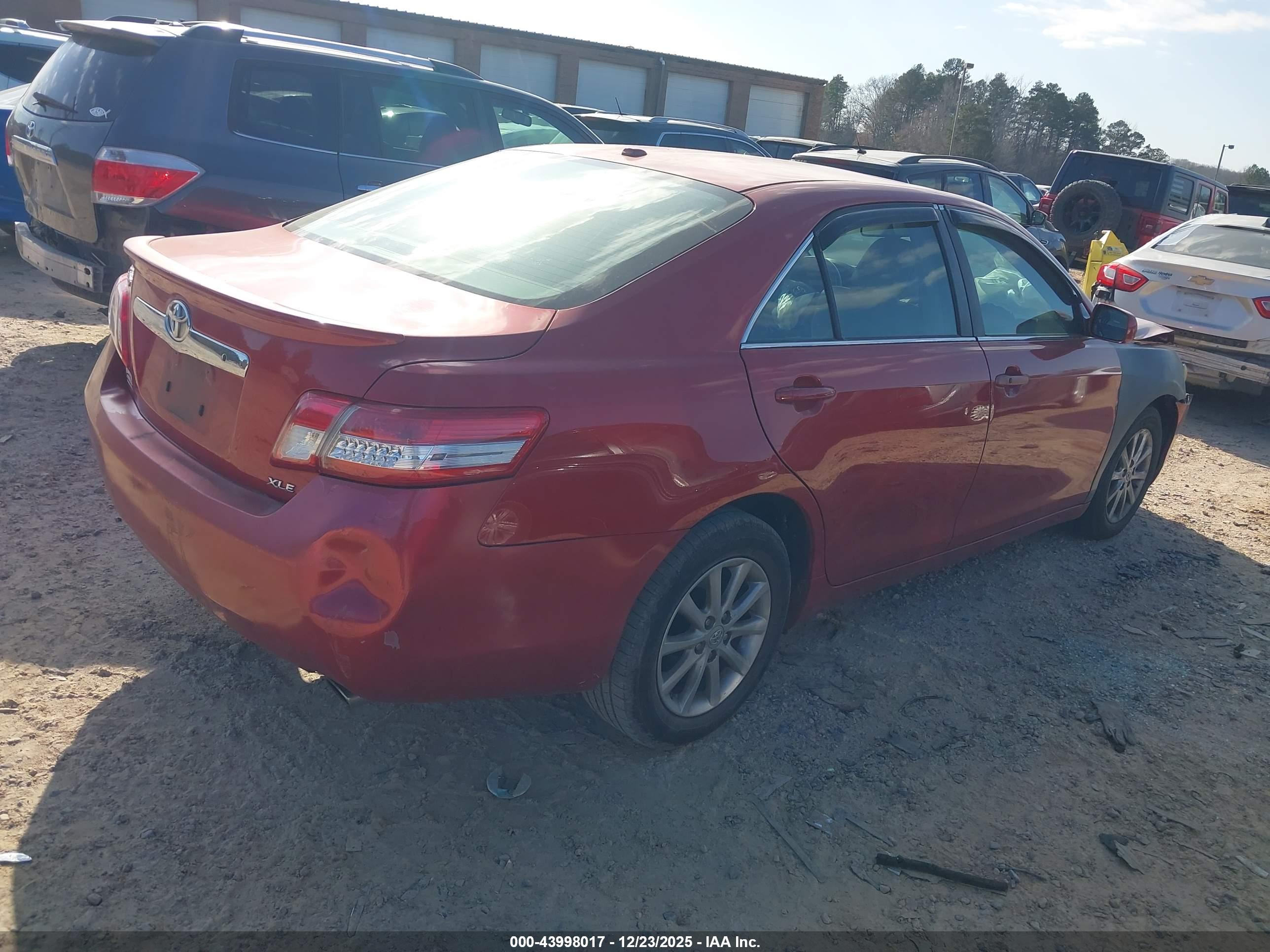 TOYOTA CAMRY image 4