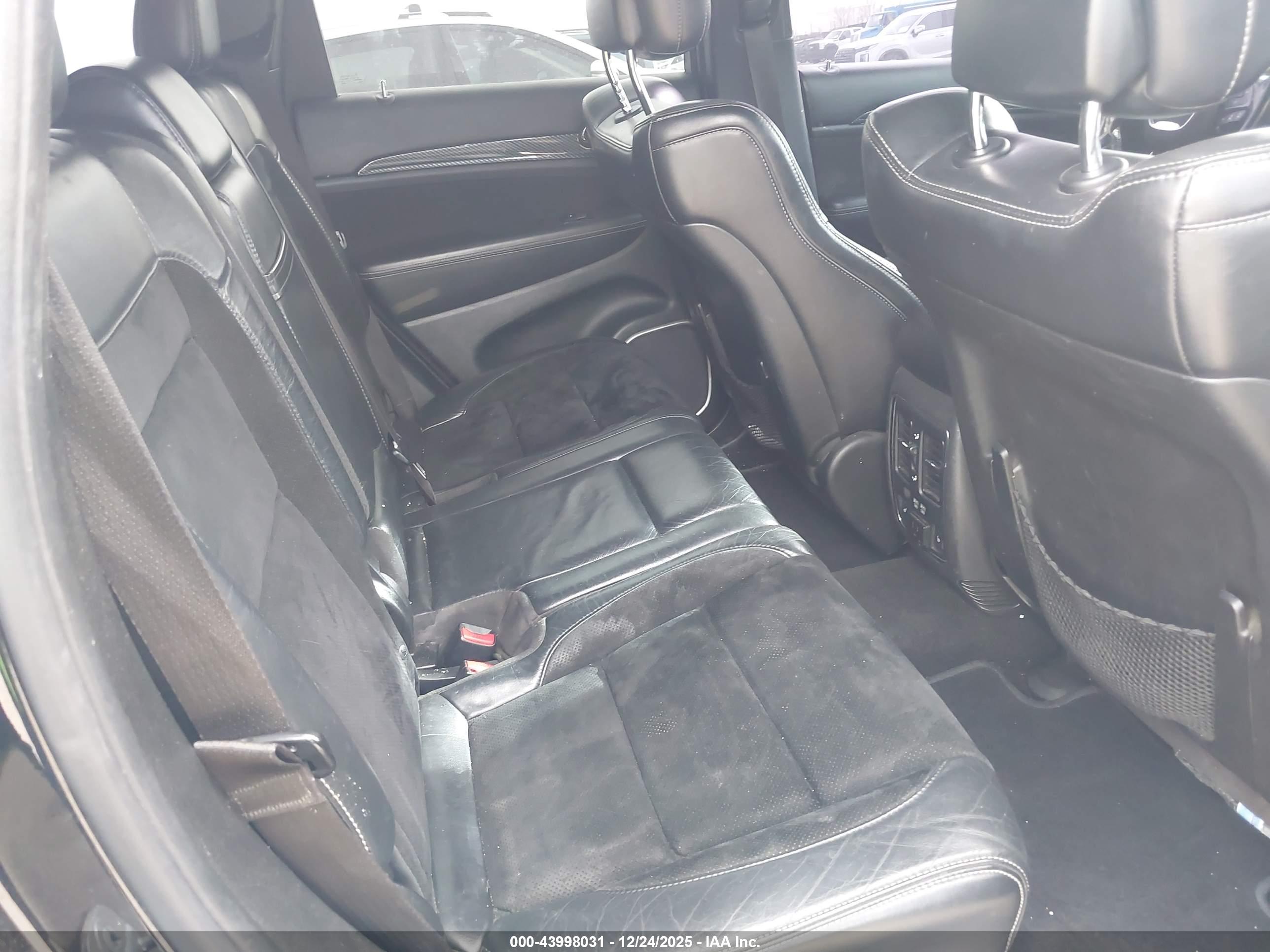 JEEP GRAND image 8