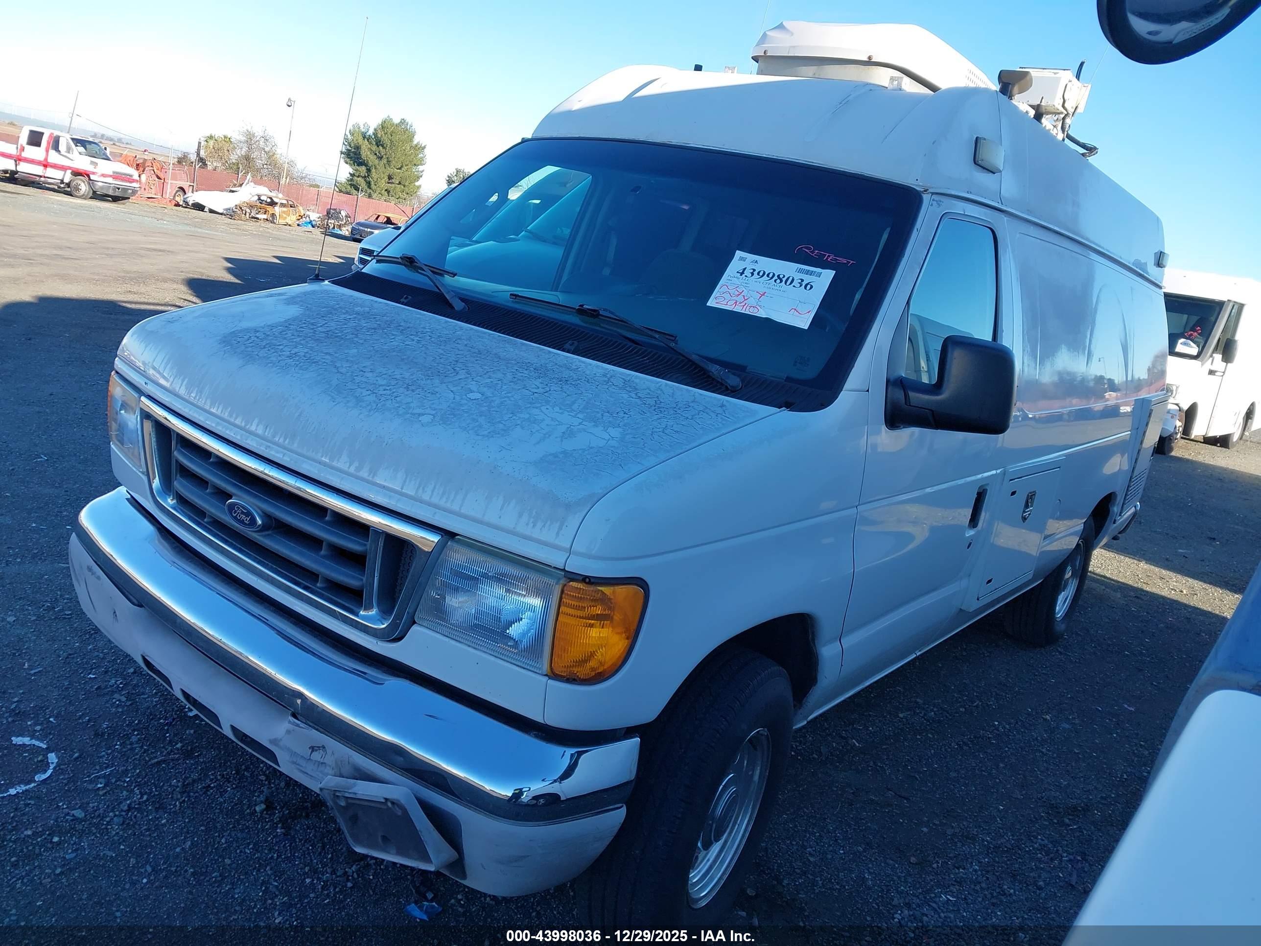 FORD E-350 image 2