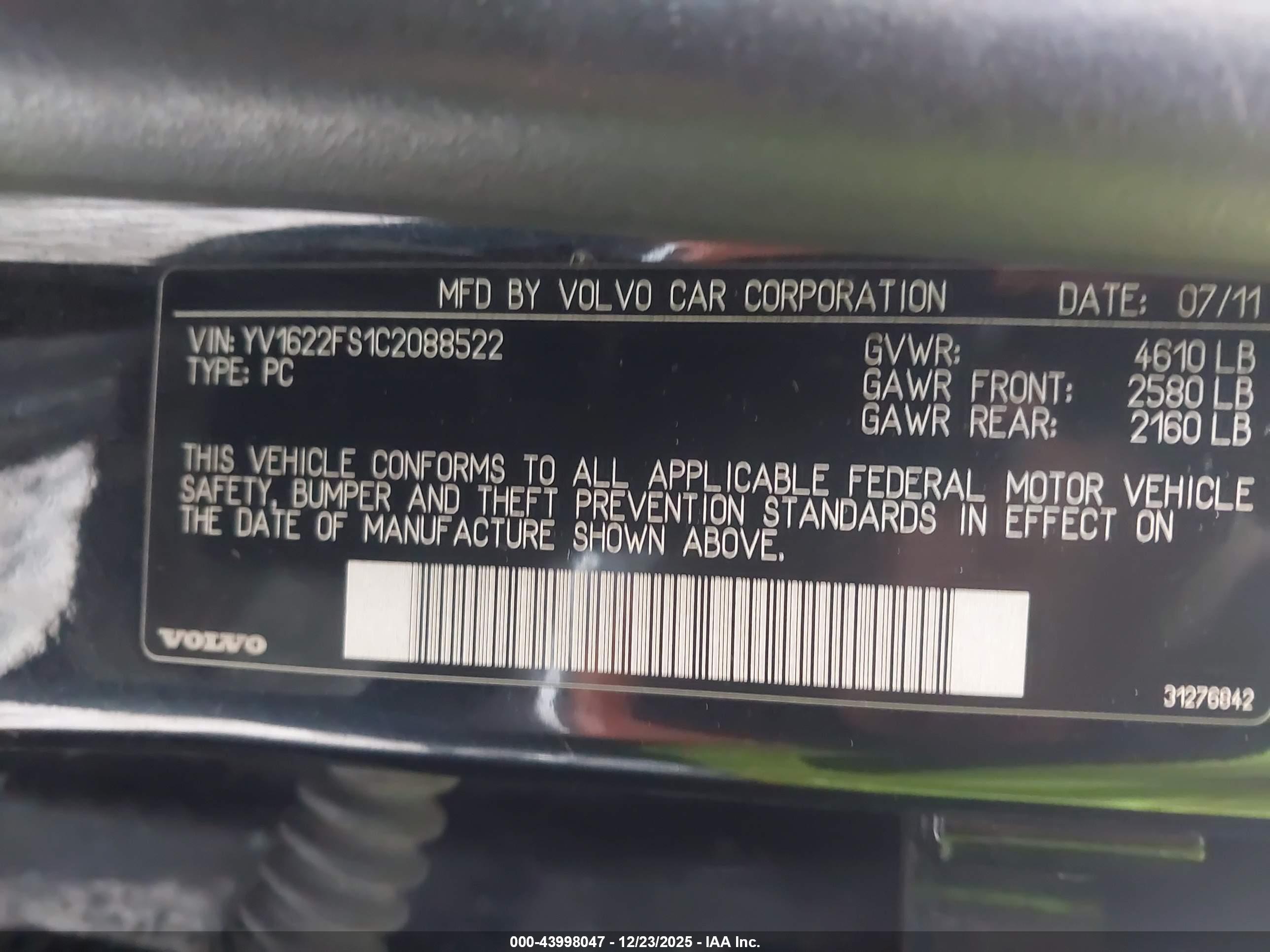 VOLVO S60 image 9