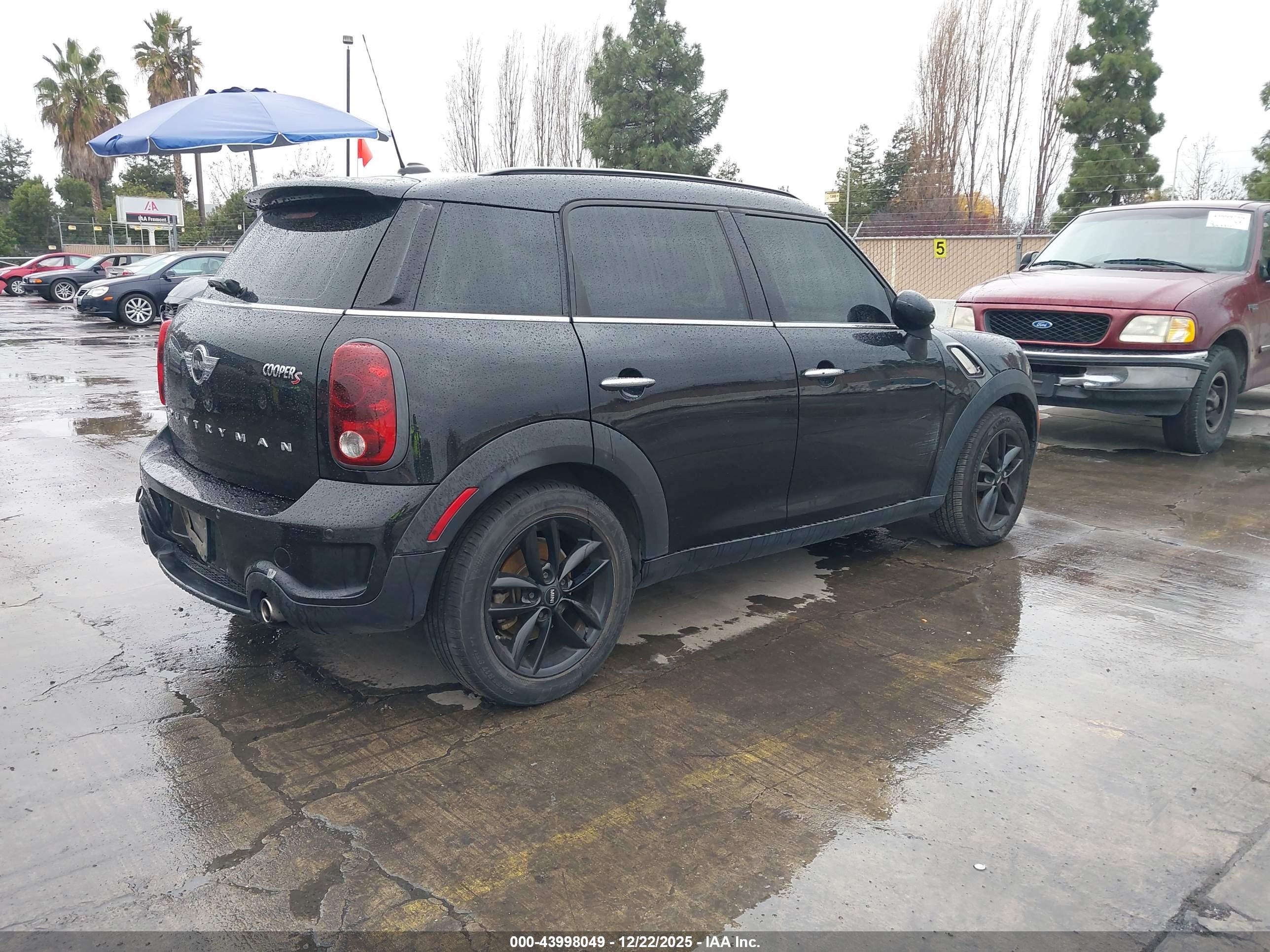 MINI COUNTRYMAN image 4