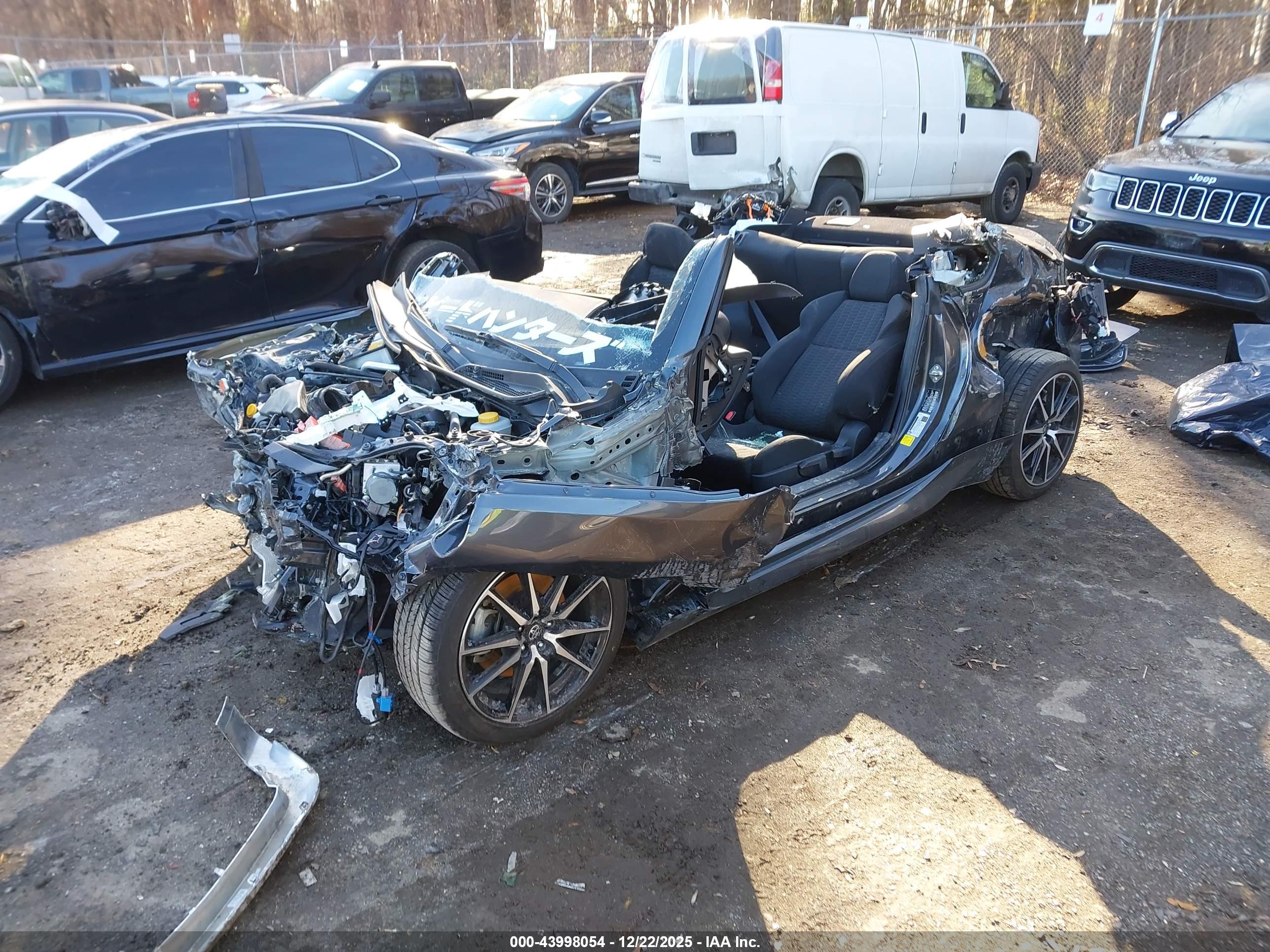 TOYOTA GR86 image 2