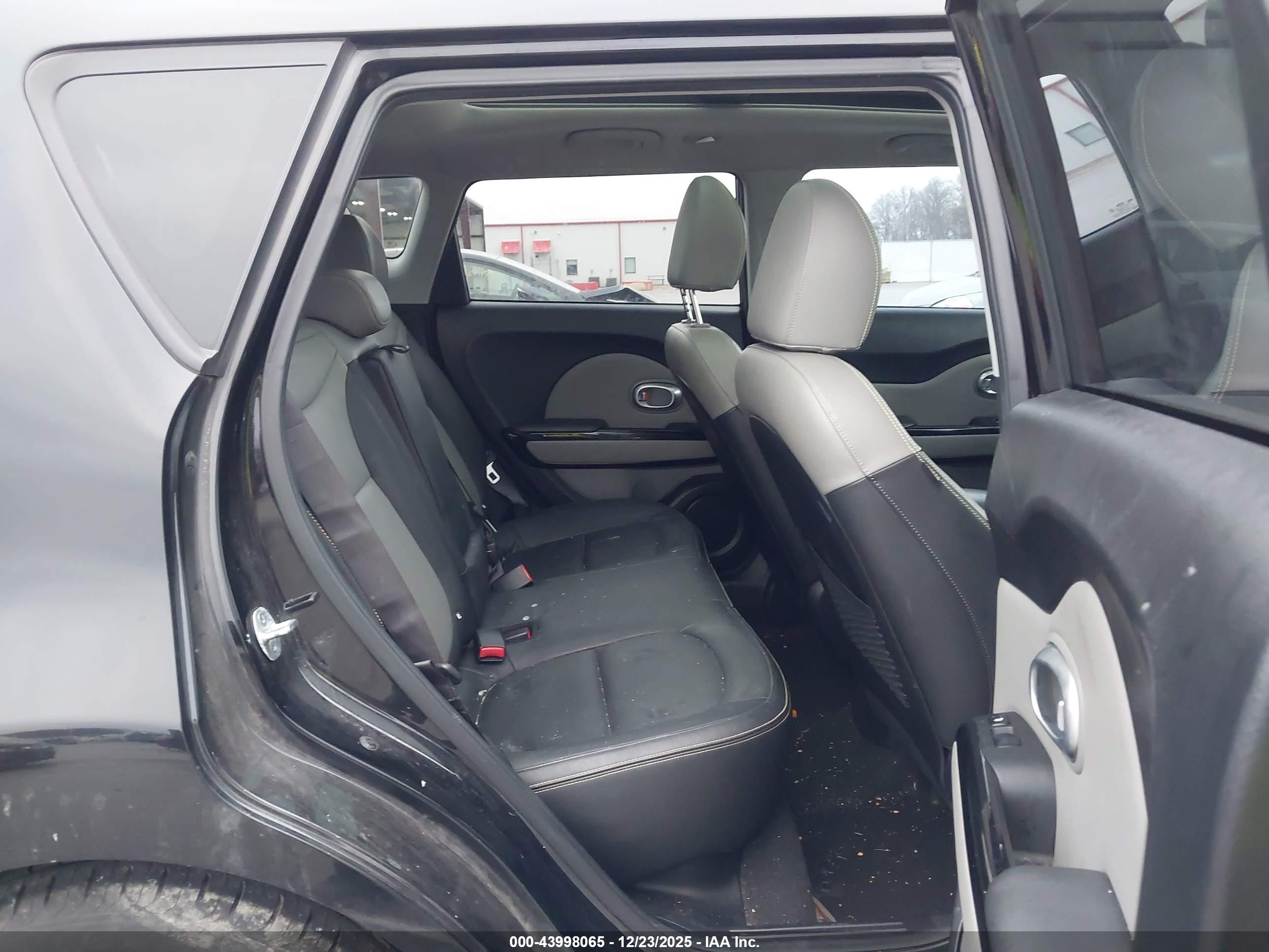 KIA SOUL image 8