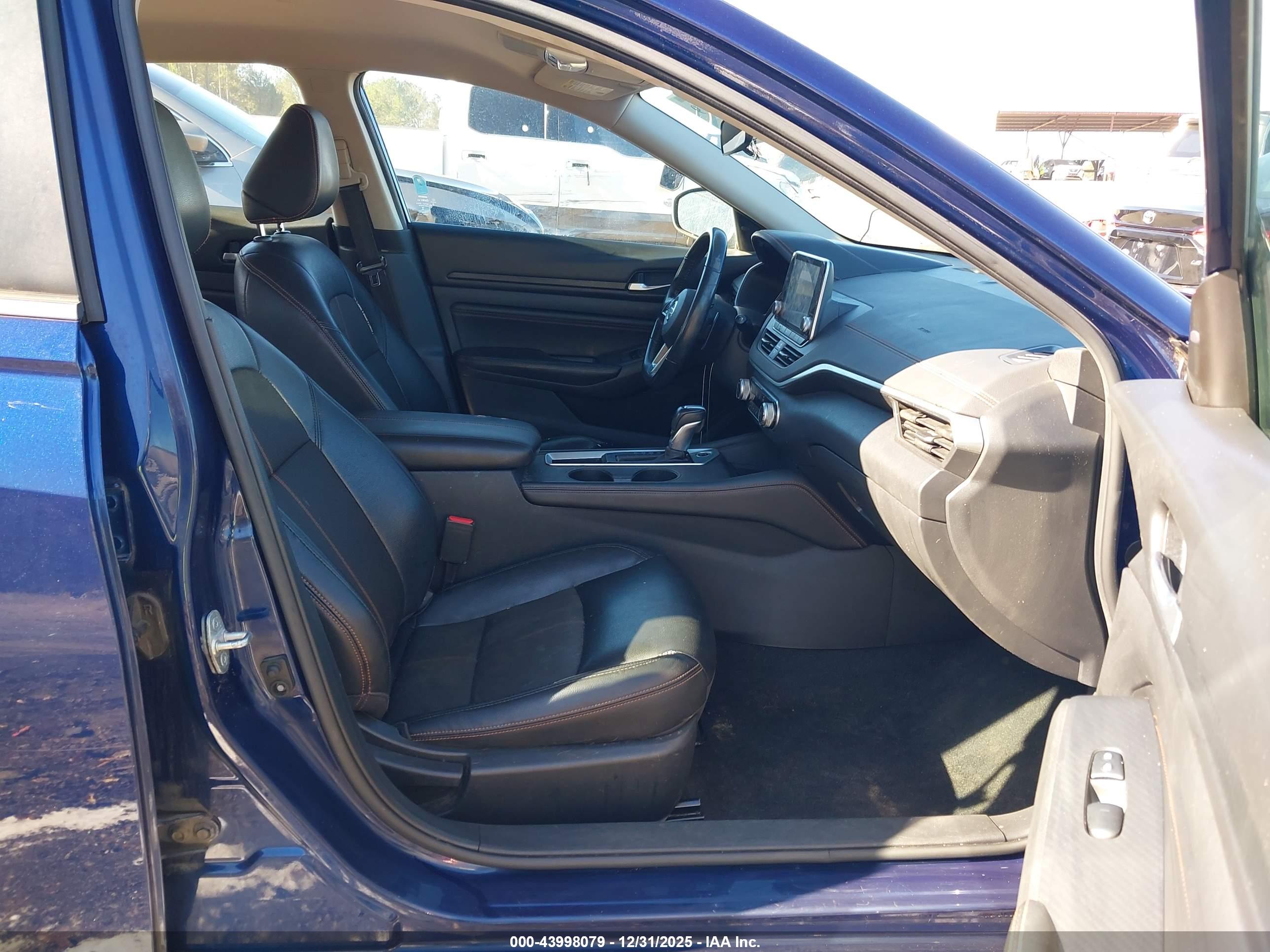 NISSAN ALTIMA image 5