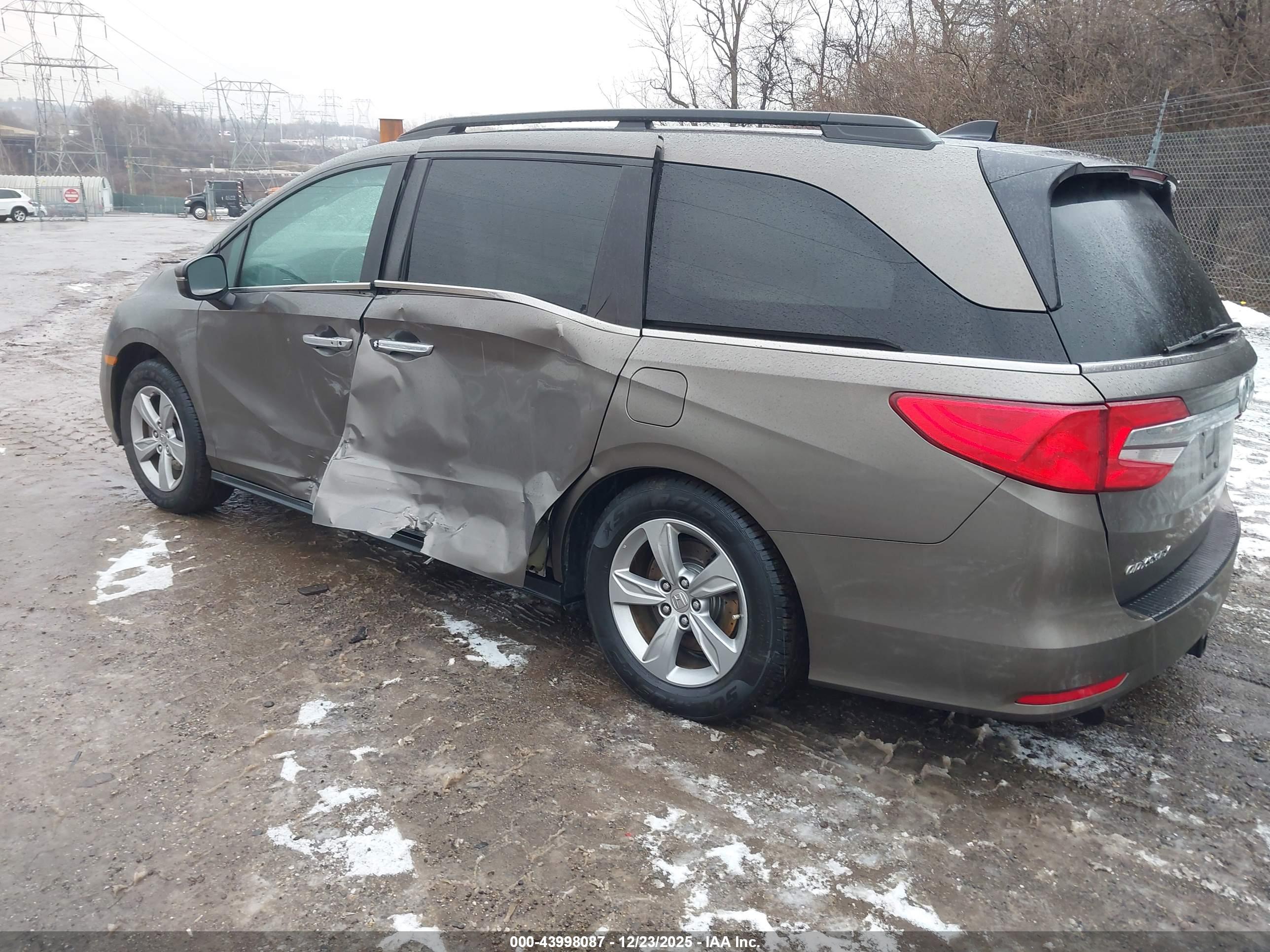 HONDA ODYSSEY image 3