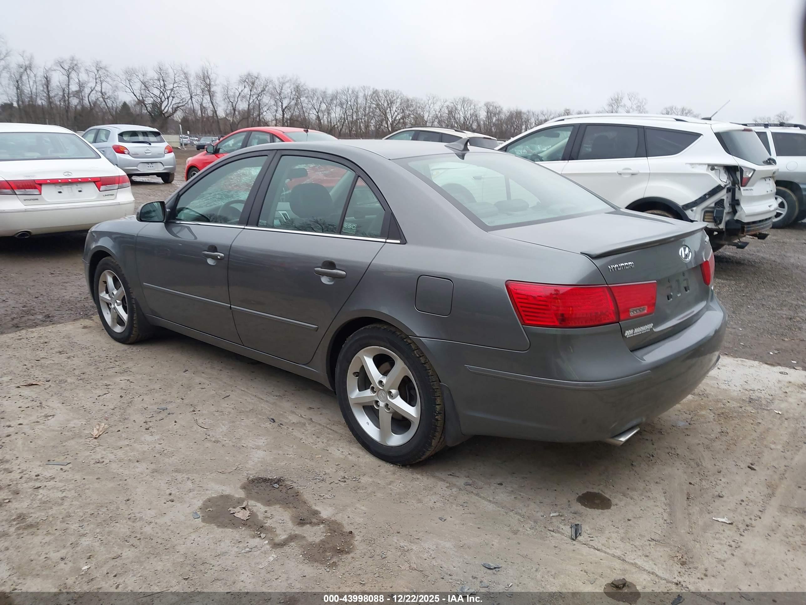 HYUNDAI SONATA image 3