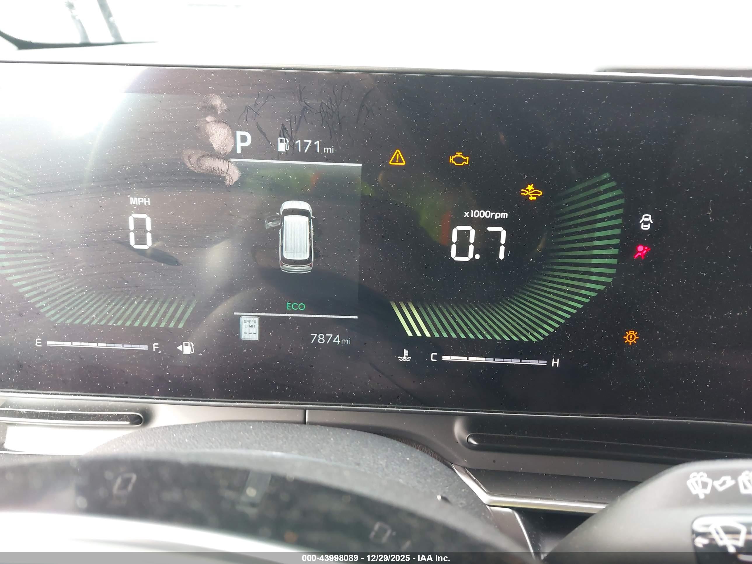 KIA CARNIVAL image 7