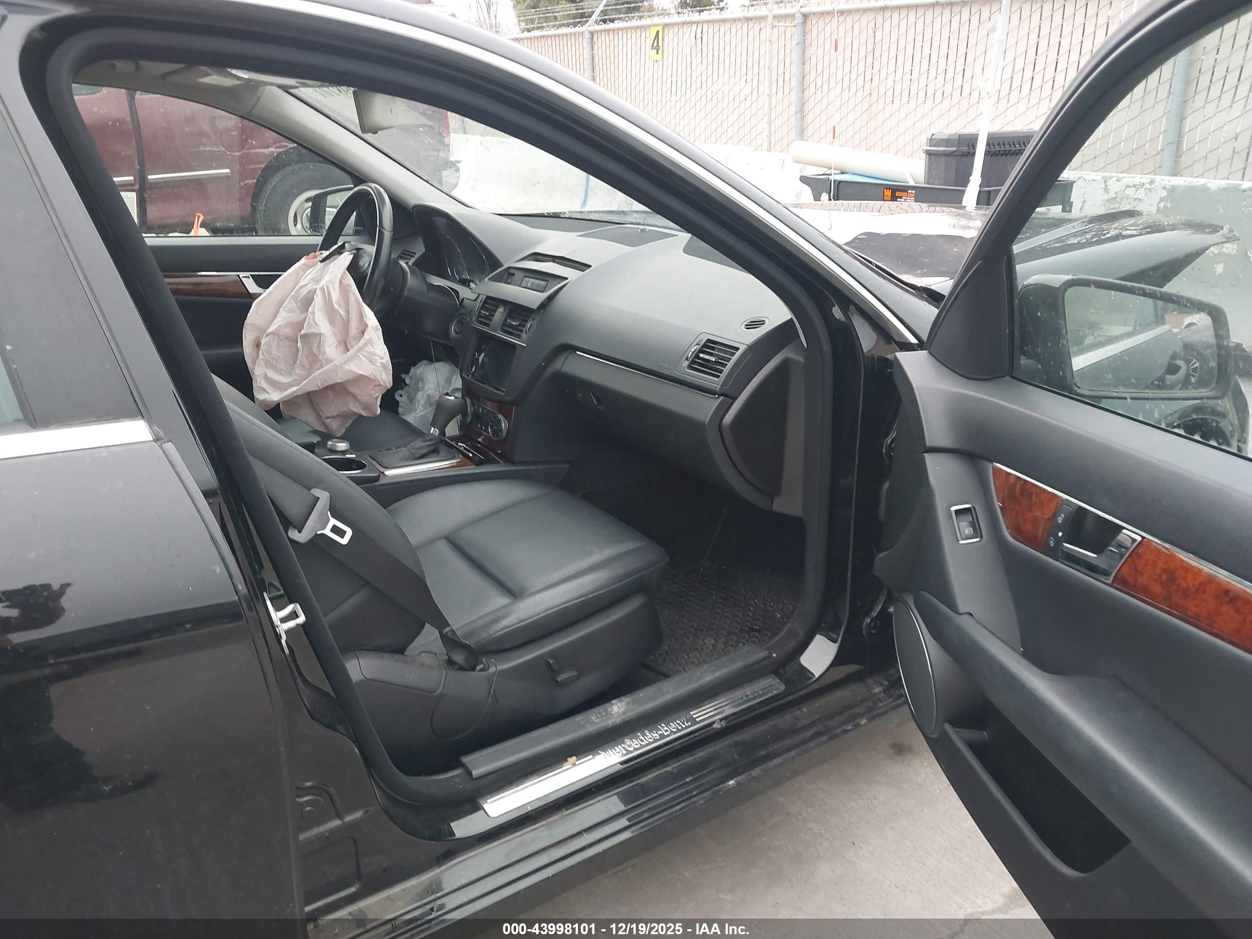 MERCEDES-BENZ C image 5
