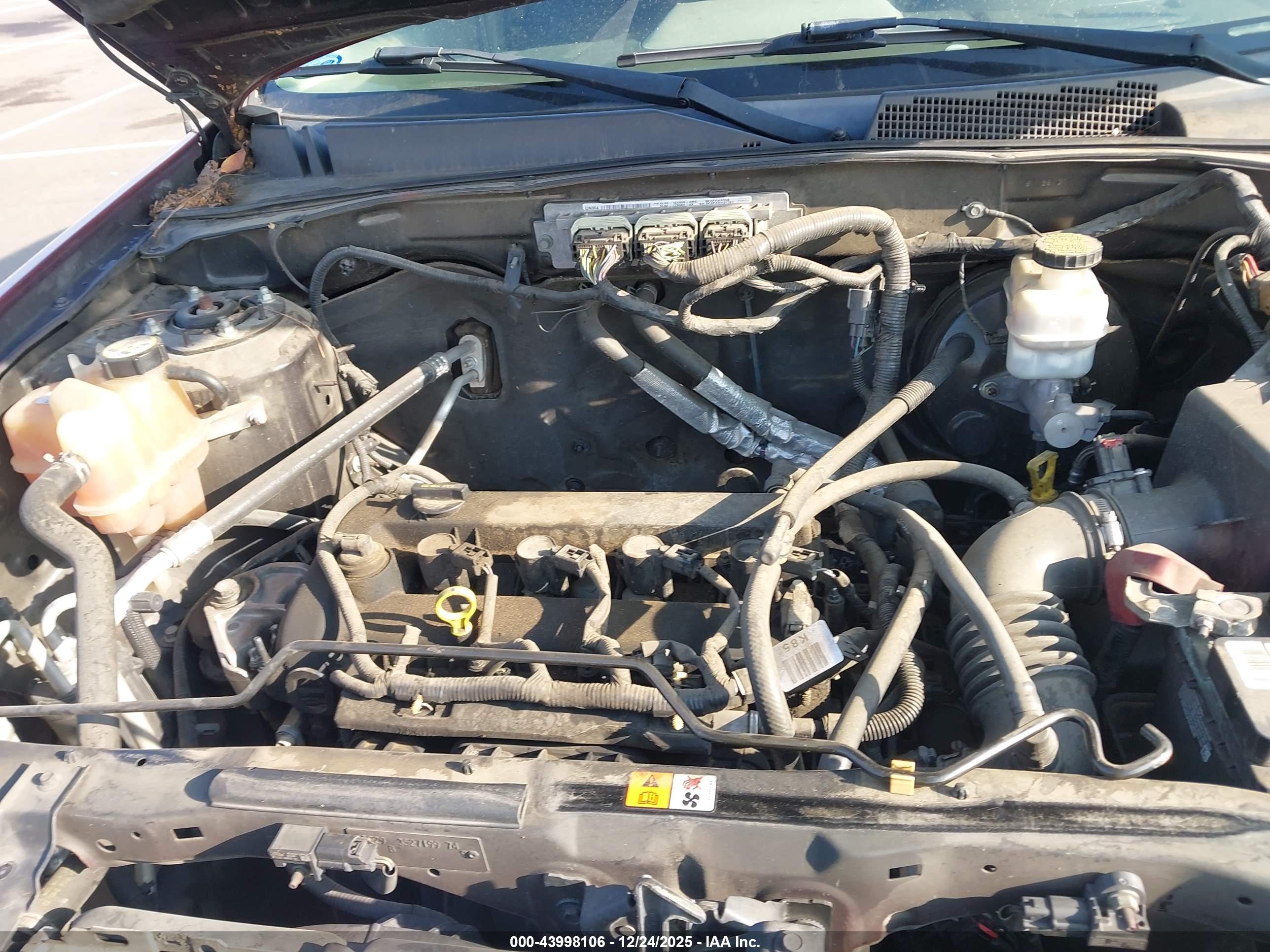 FORD ESCAPE image 10