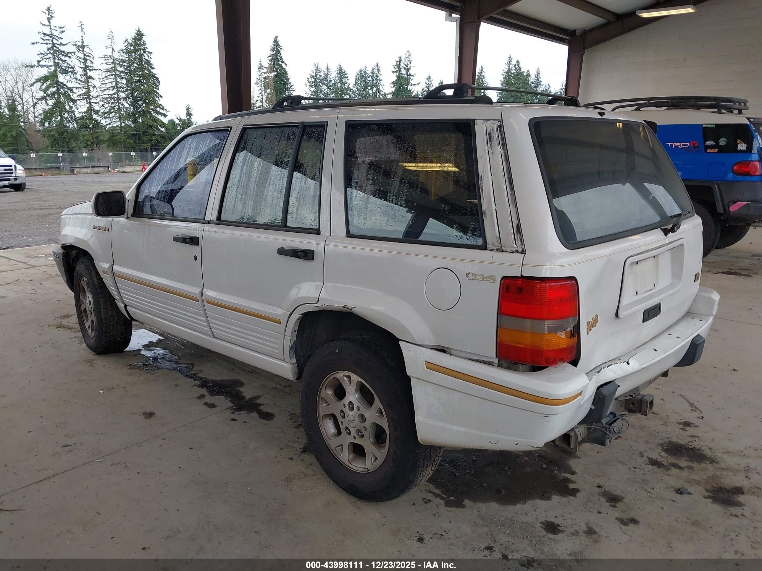 JEEP GRAND image 3
