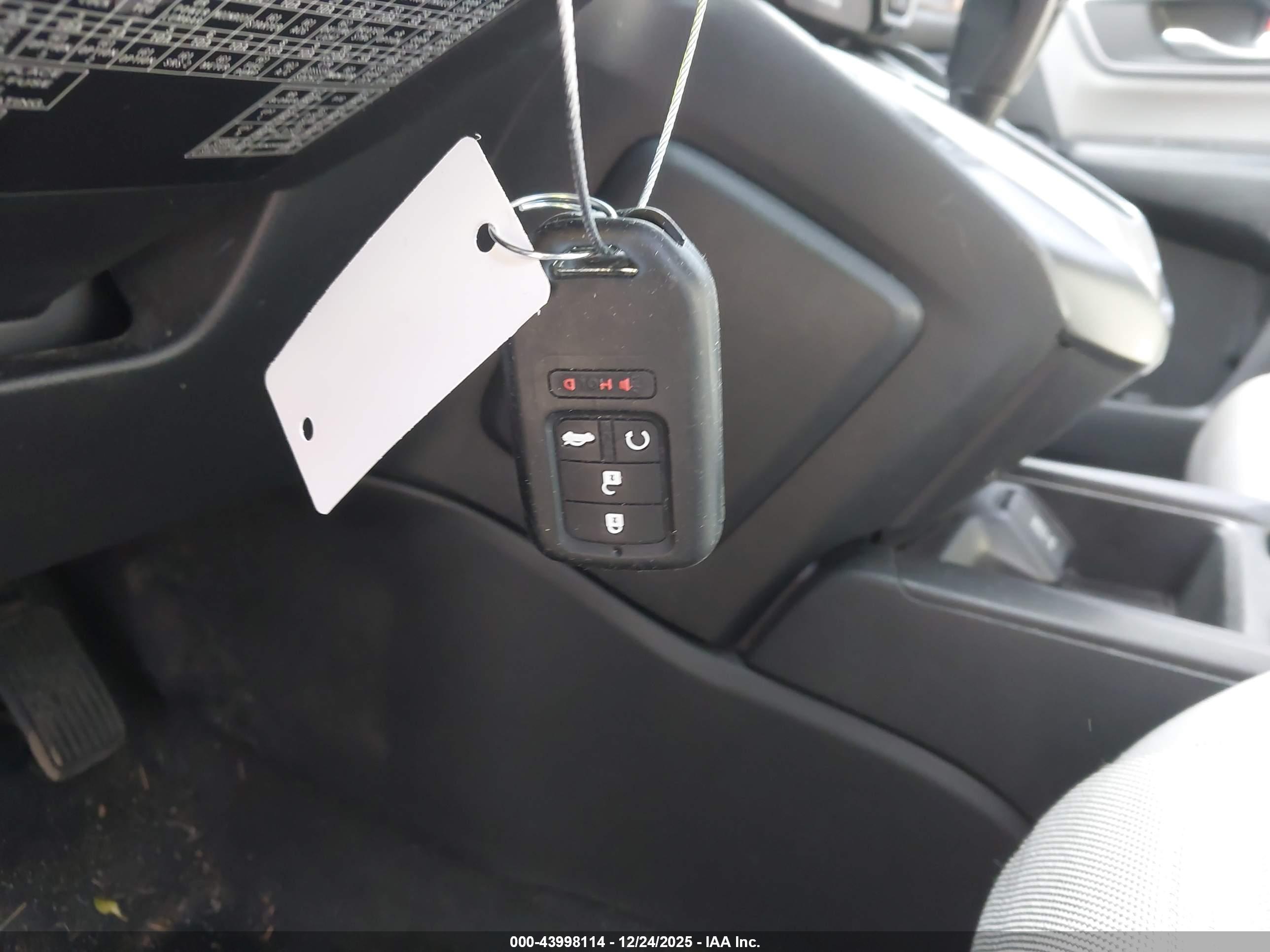 HONDA CR-V image 11