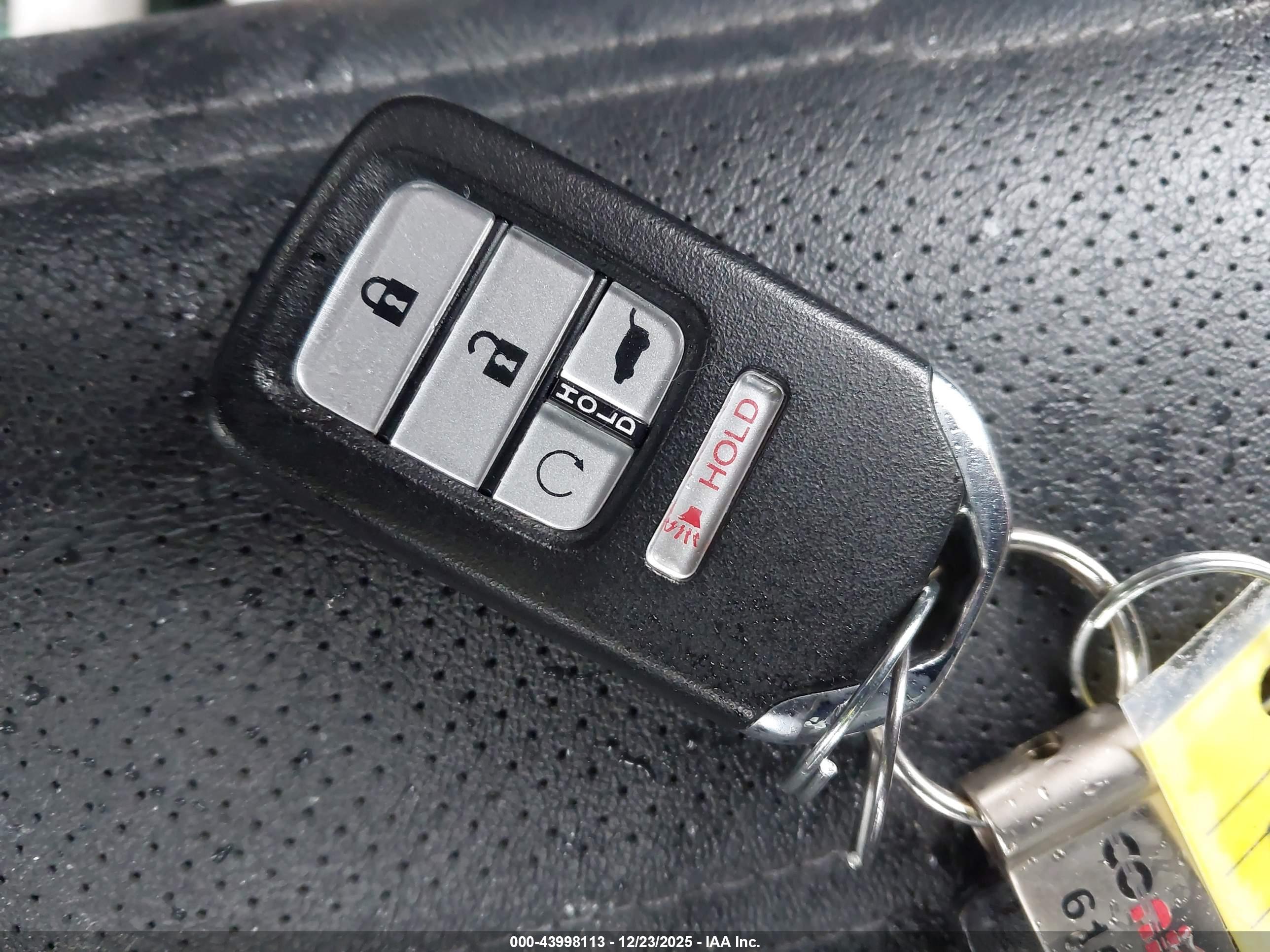 HONDA CR-V image 11