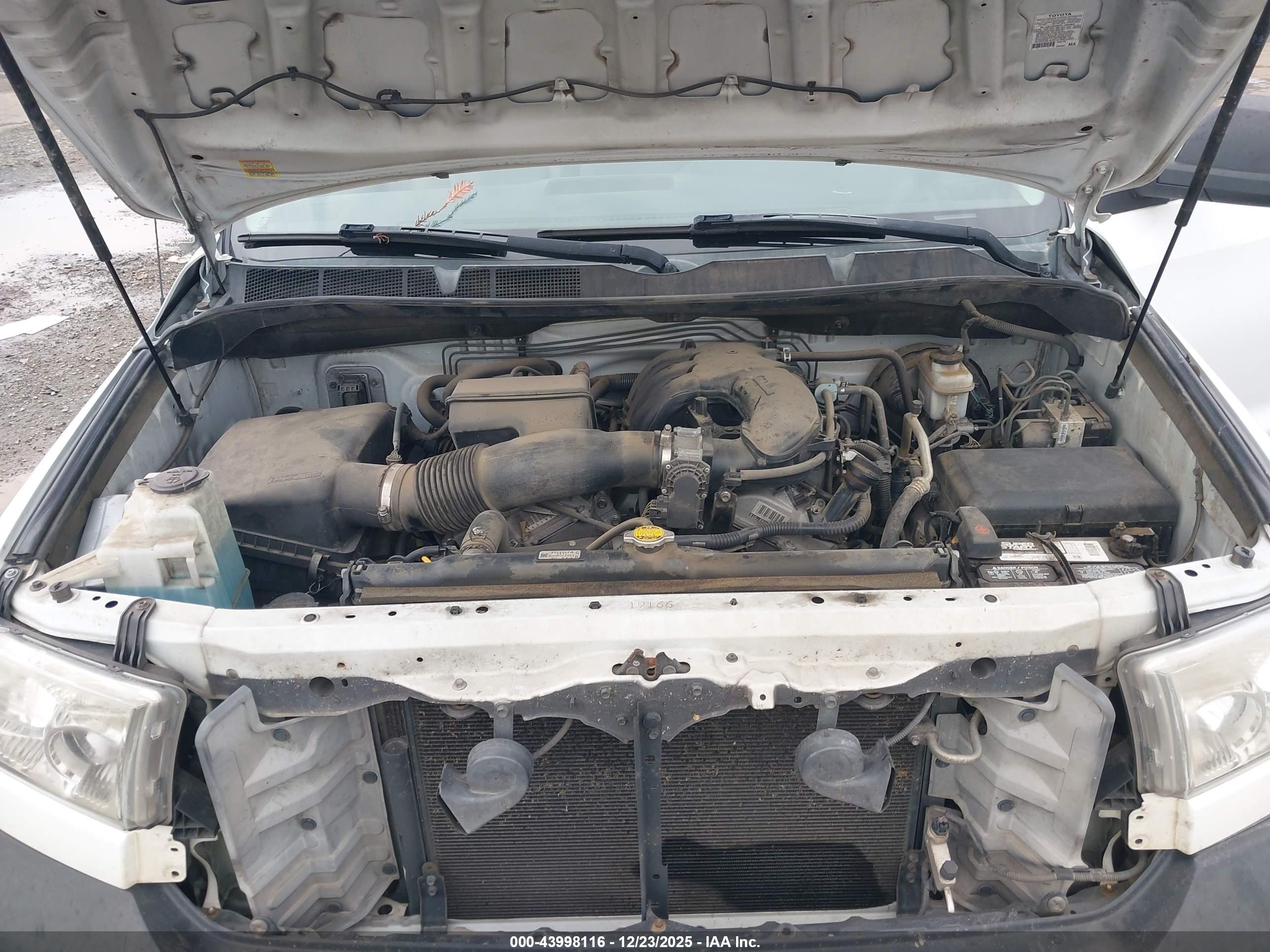 TOYOTA TUNDRA image 10