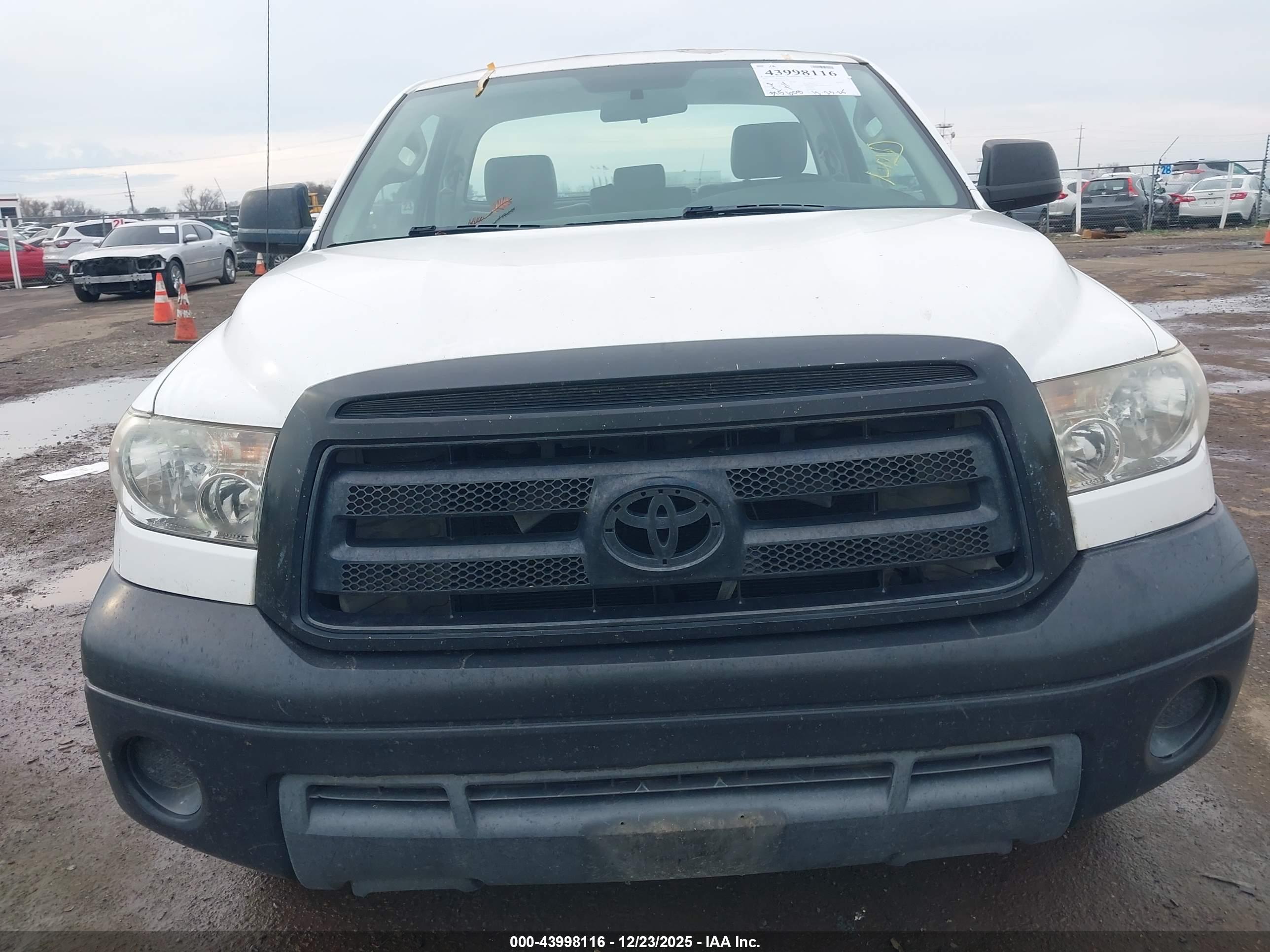 TOYOTA TUNDRA image 6