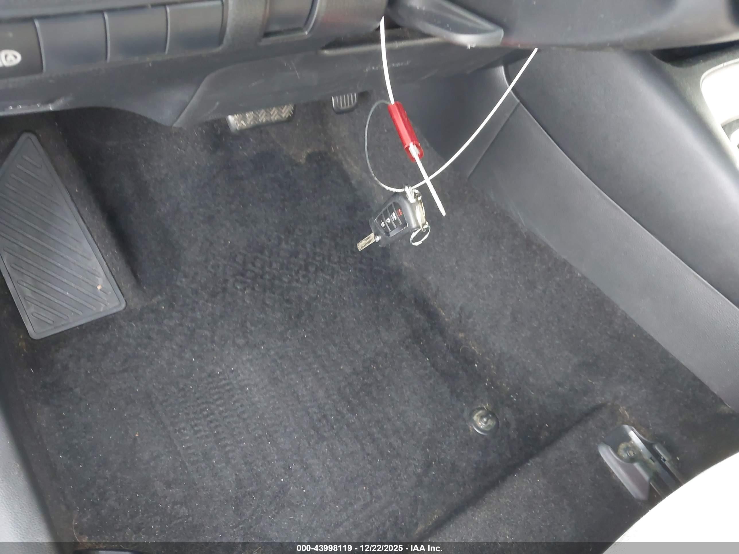 TOYOTA COROLLA image 11