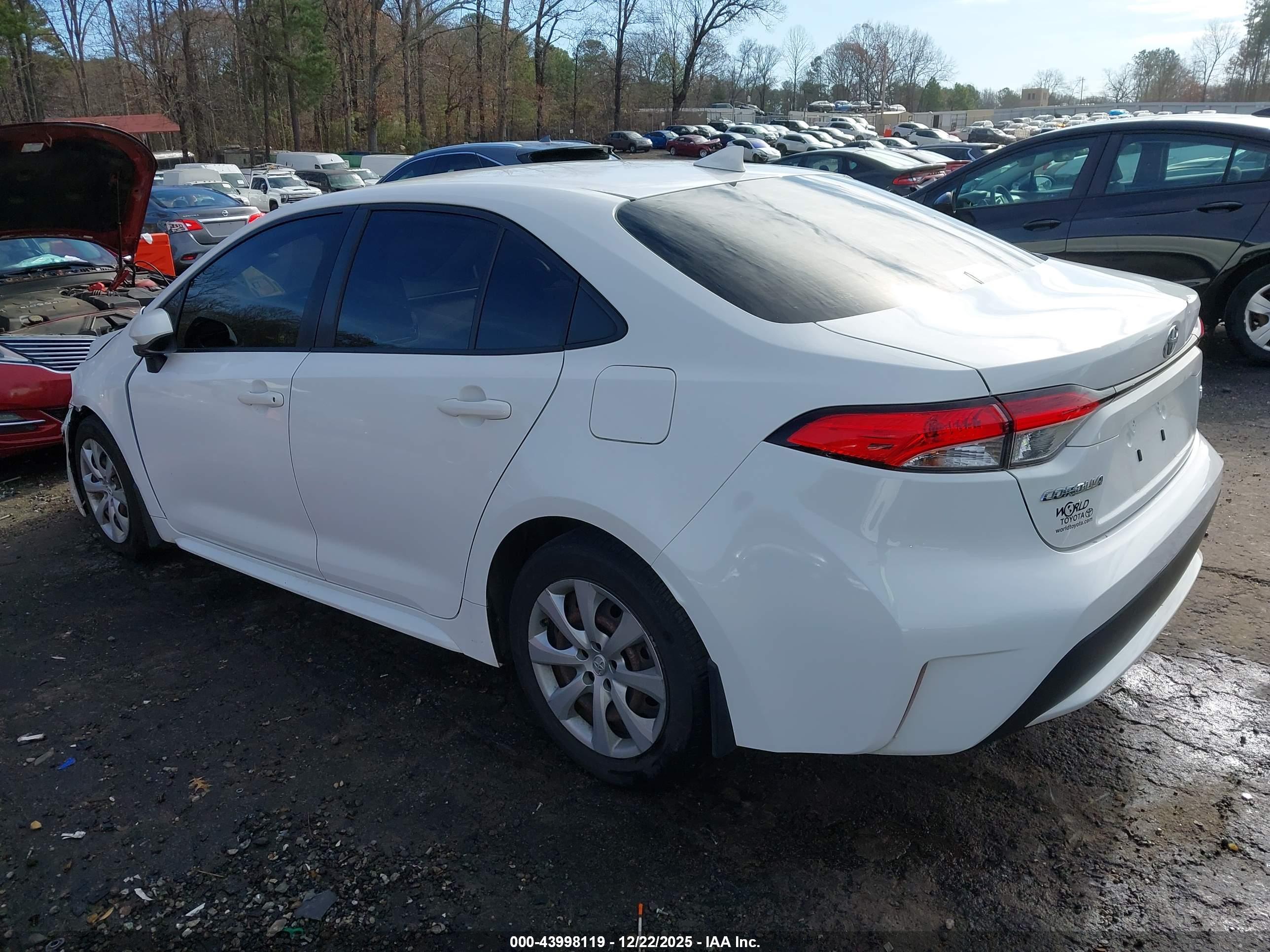TOYOTA COROLLA image 3