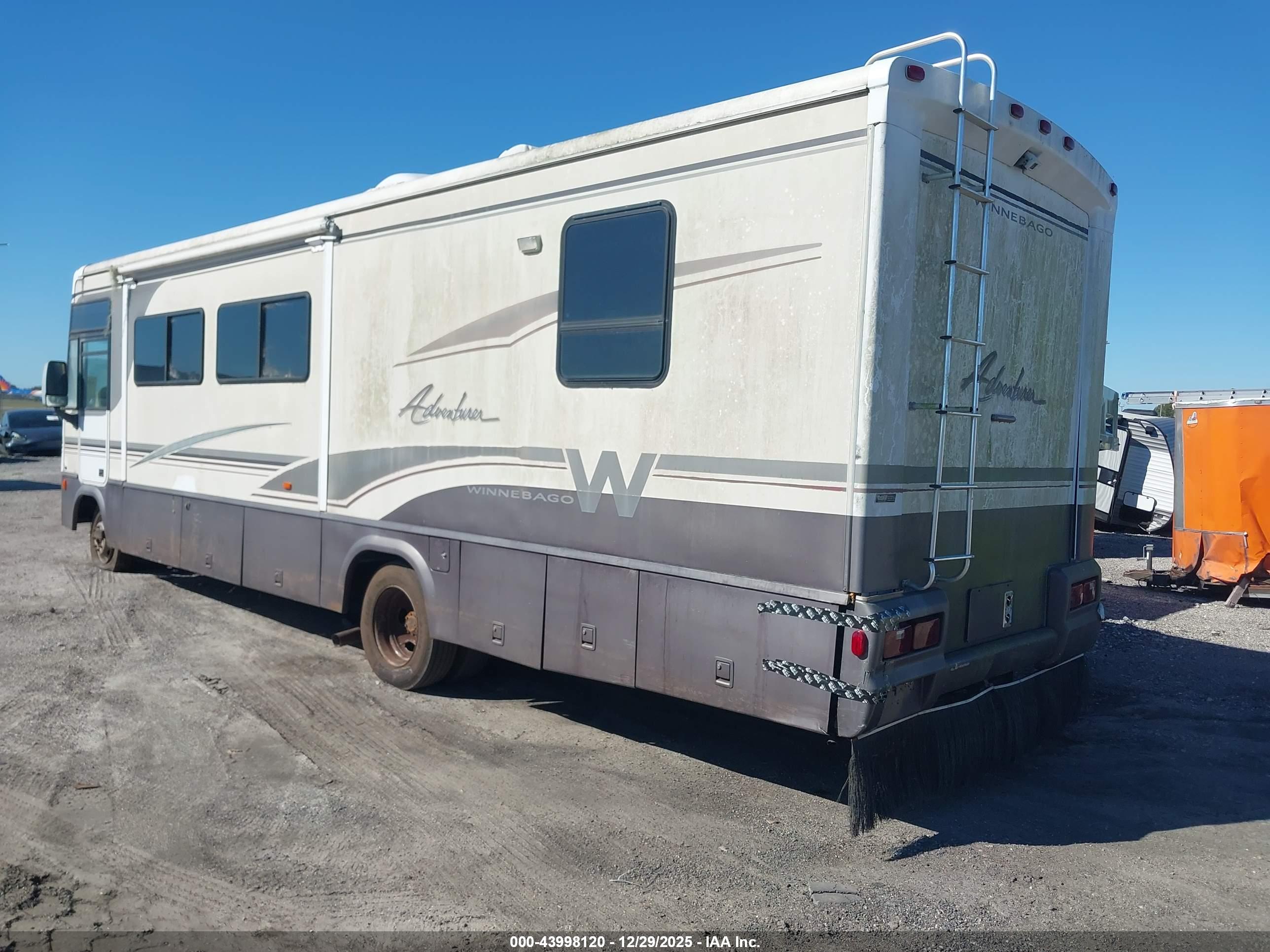 FORD F550 image 3