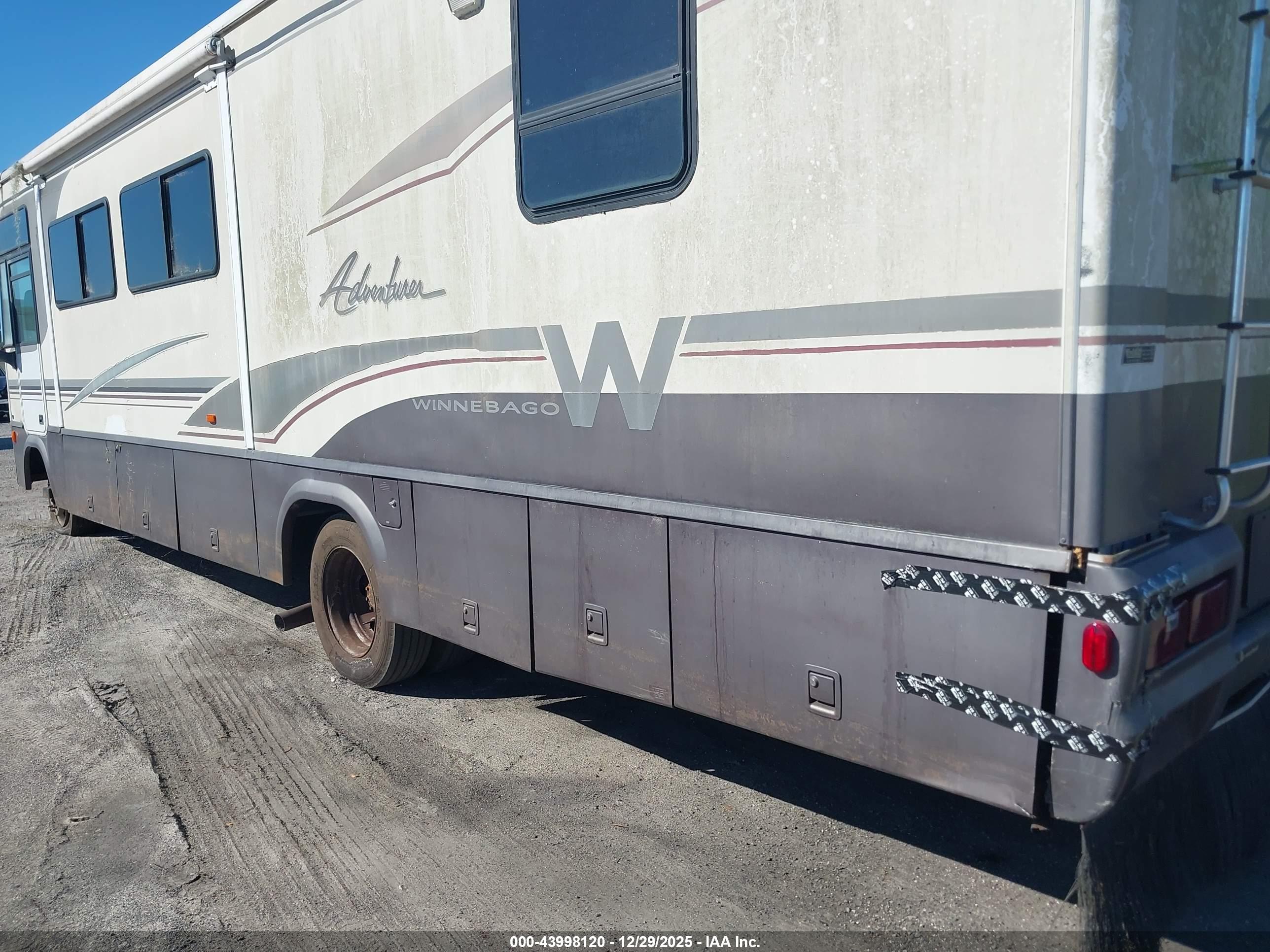 FORD F550 image 6