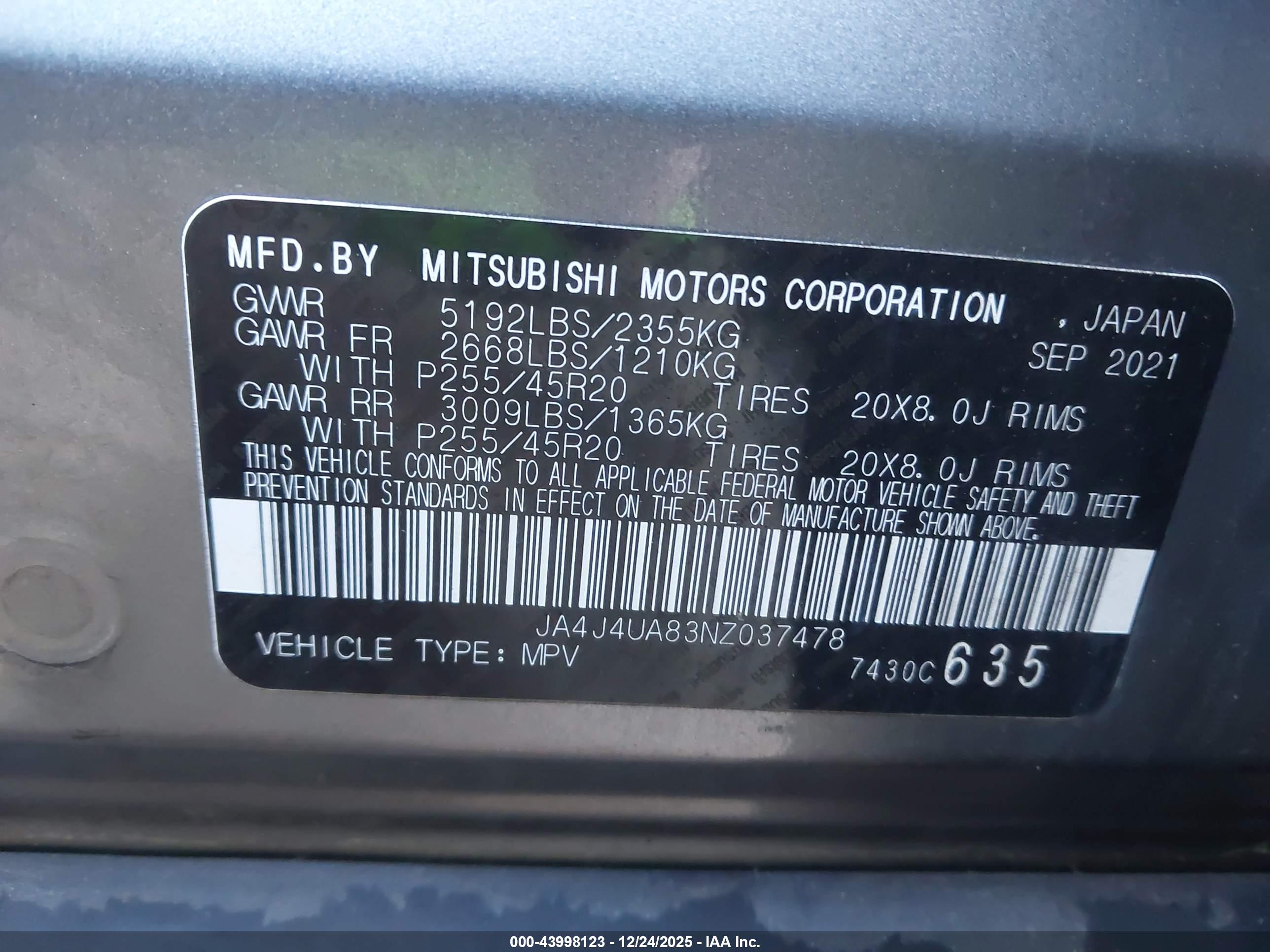 MITSUBISHI OUTLANDER image 9