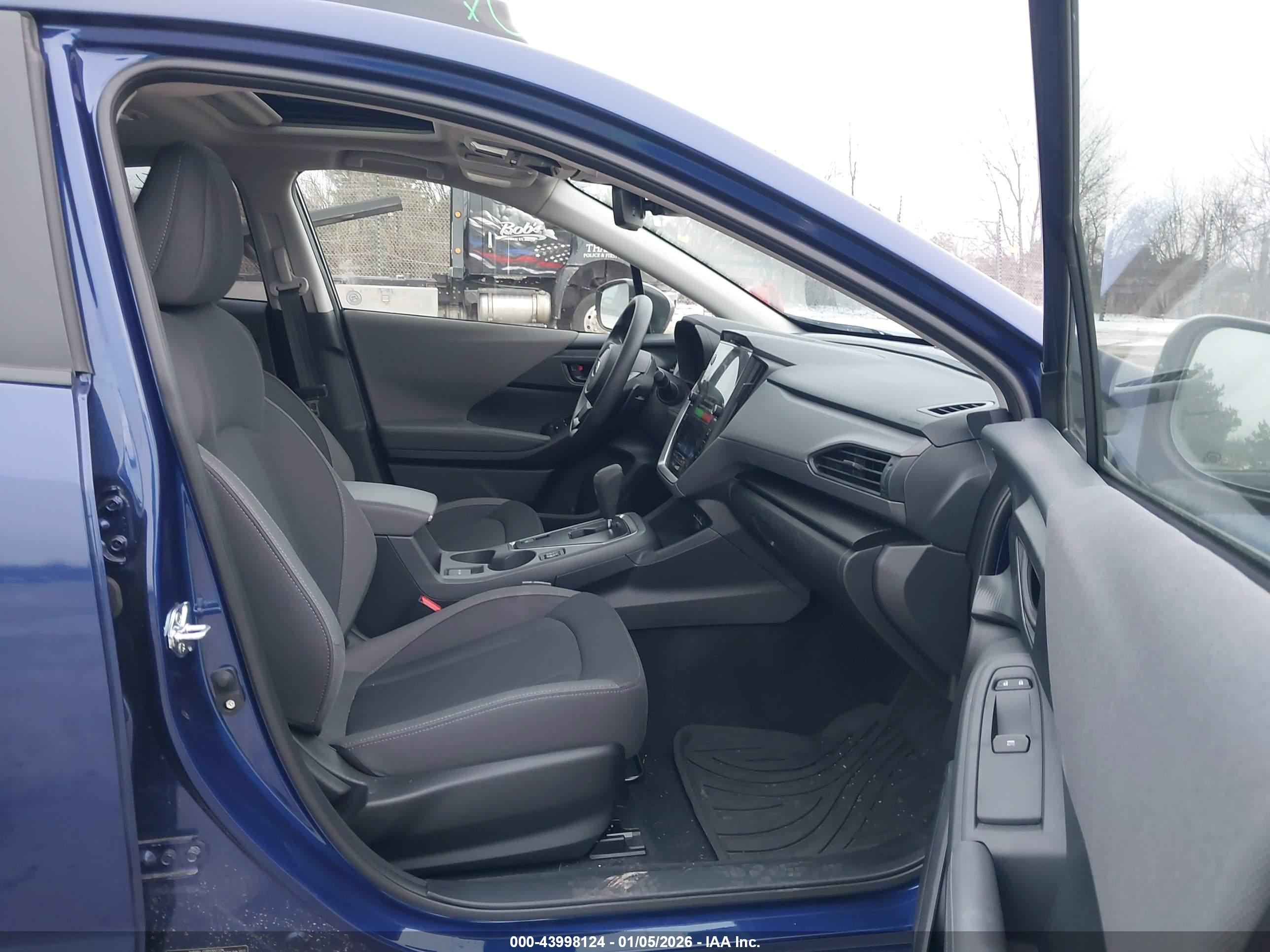 SUBARU CROSSTREK image 5