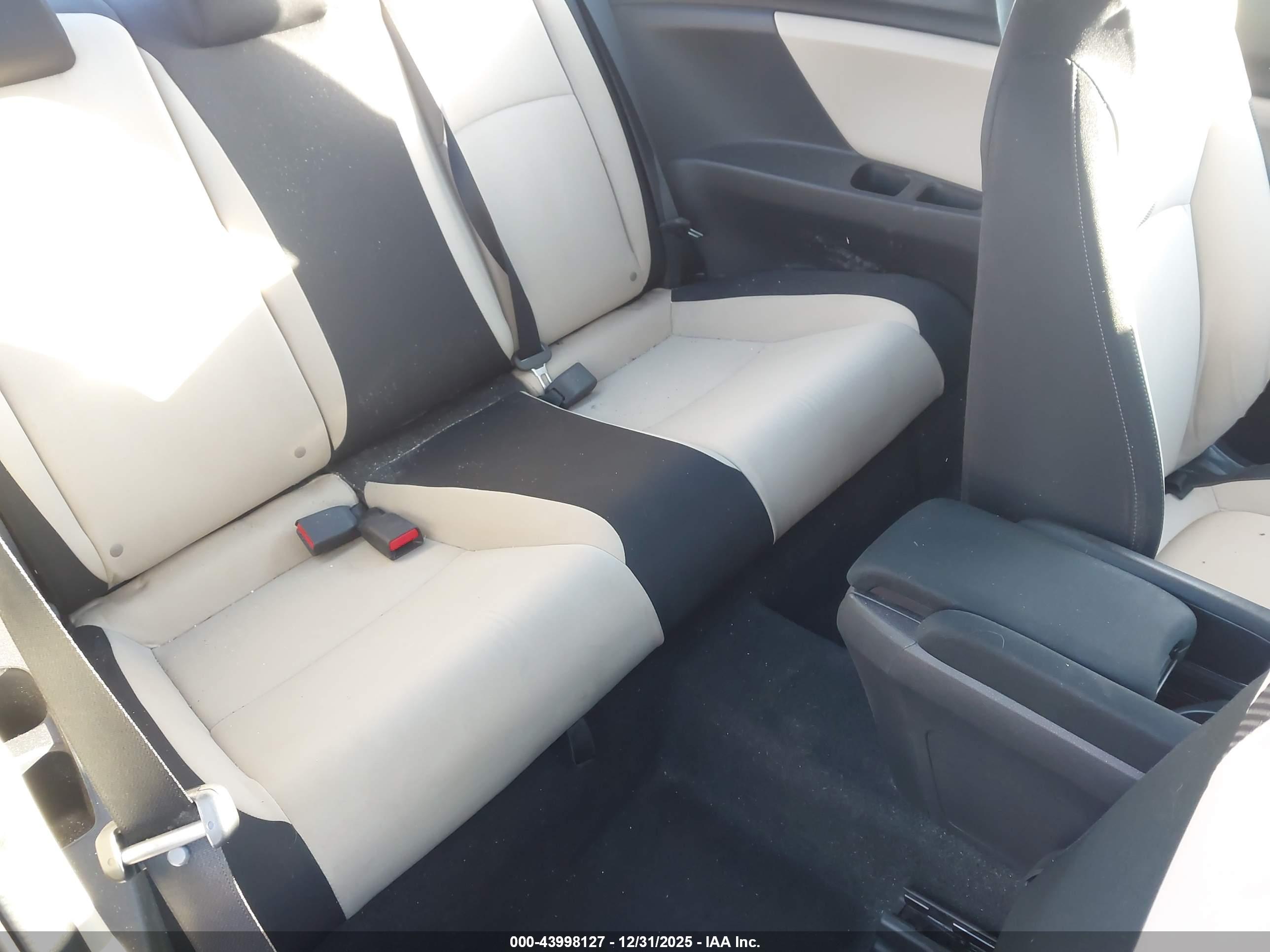 HONDA CIVIC image 8