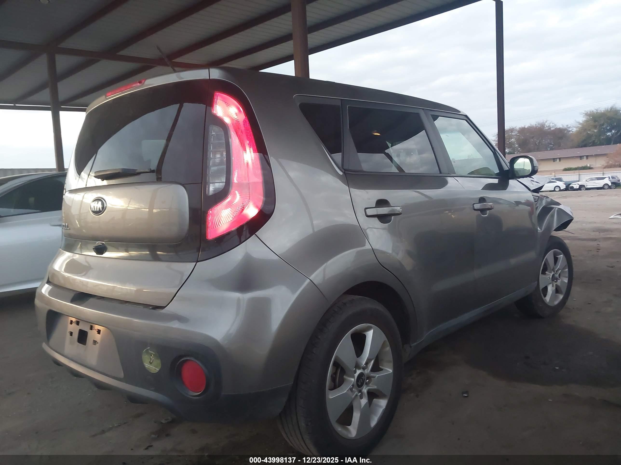 KIA SOUL image 4