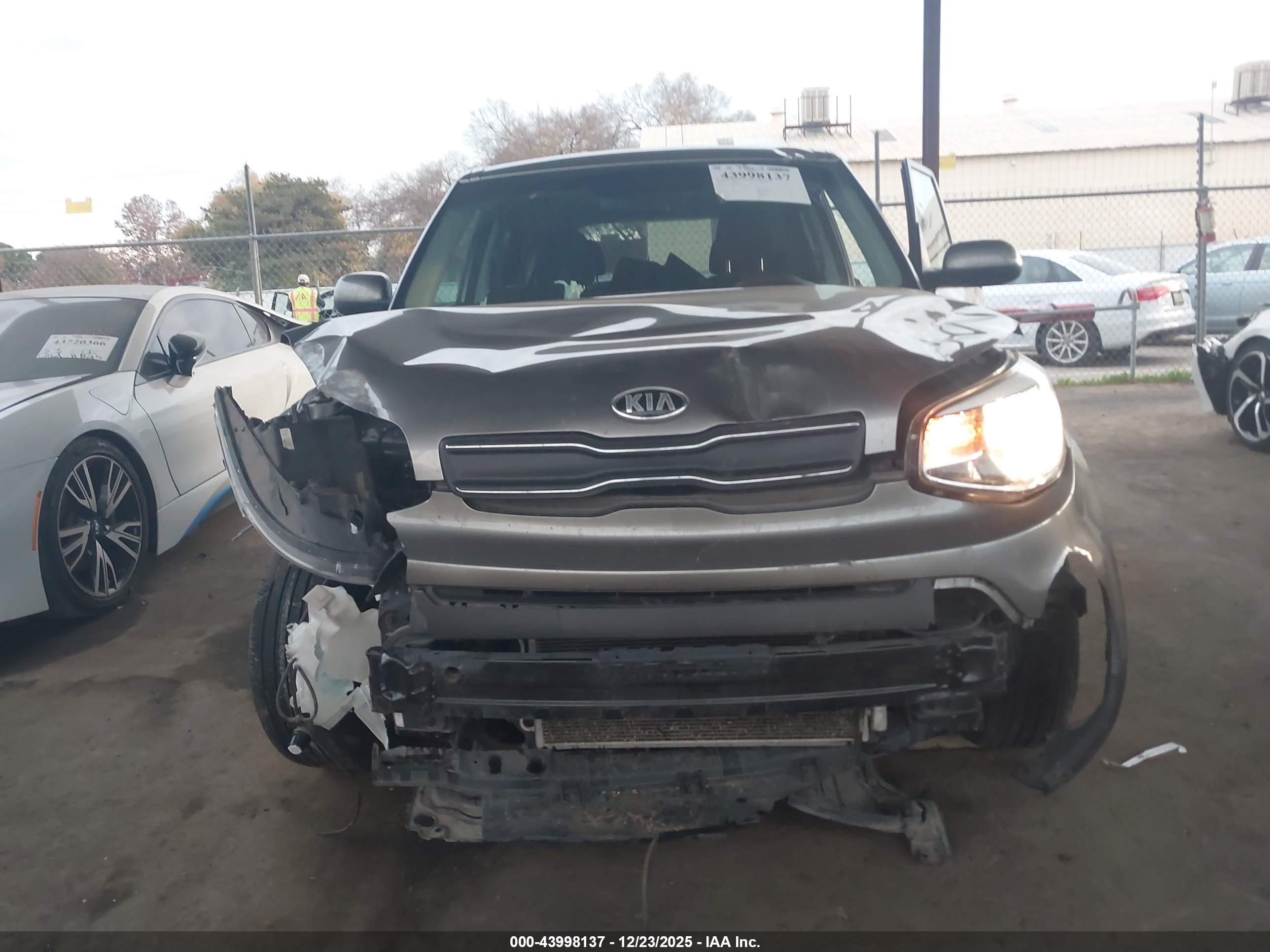 KIA SOUL image 6