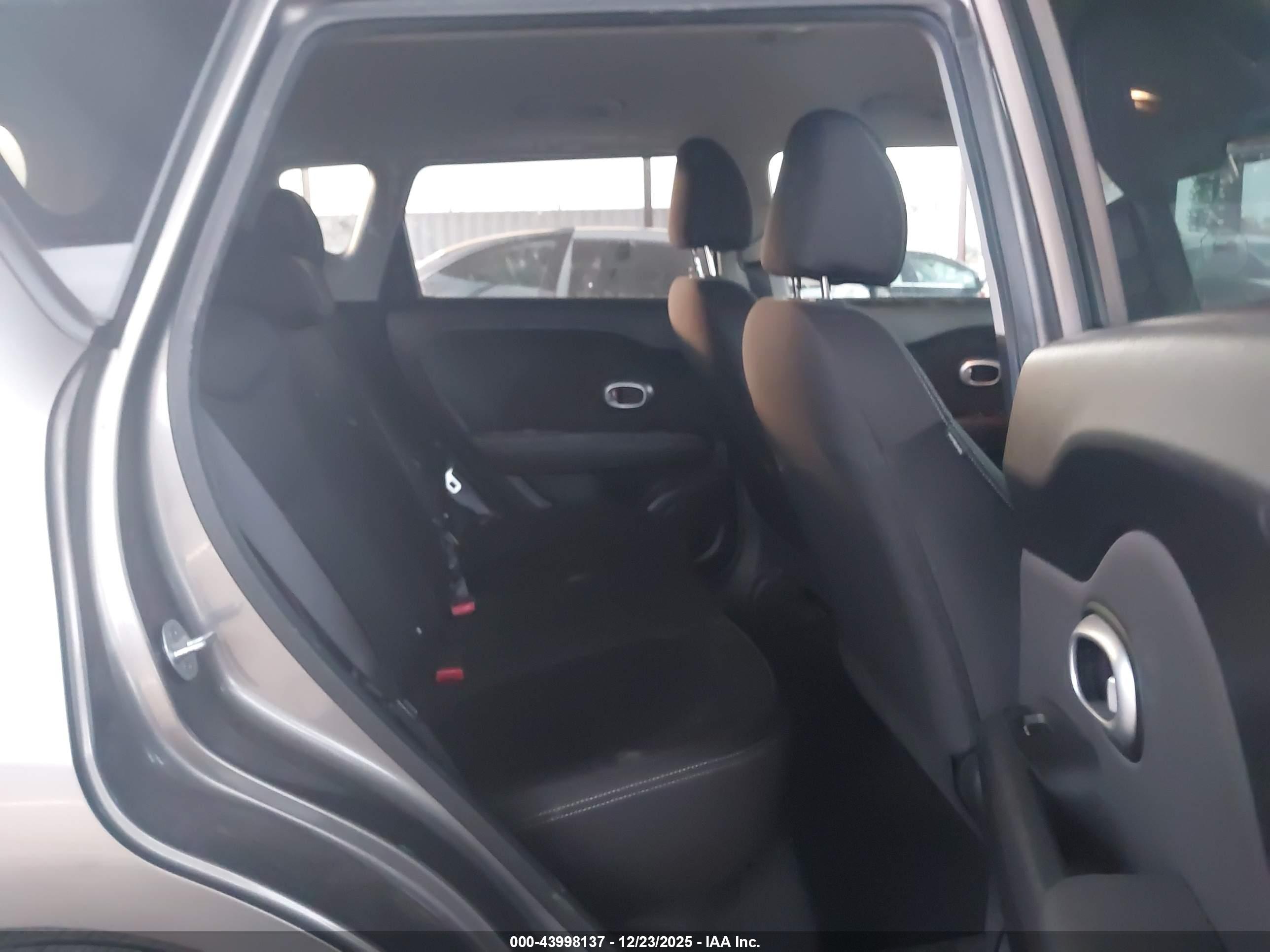 KIA SOUL image 8