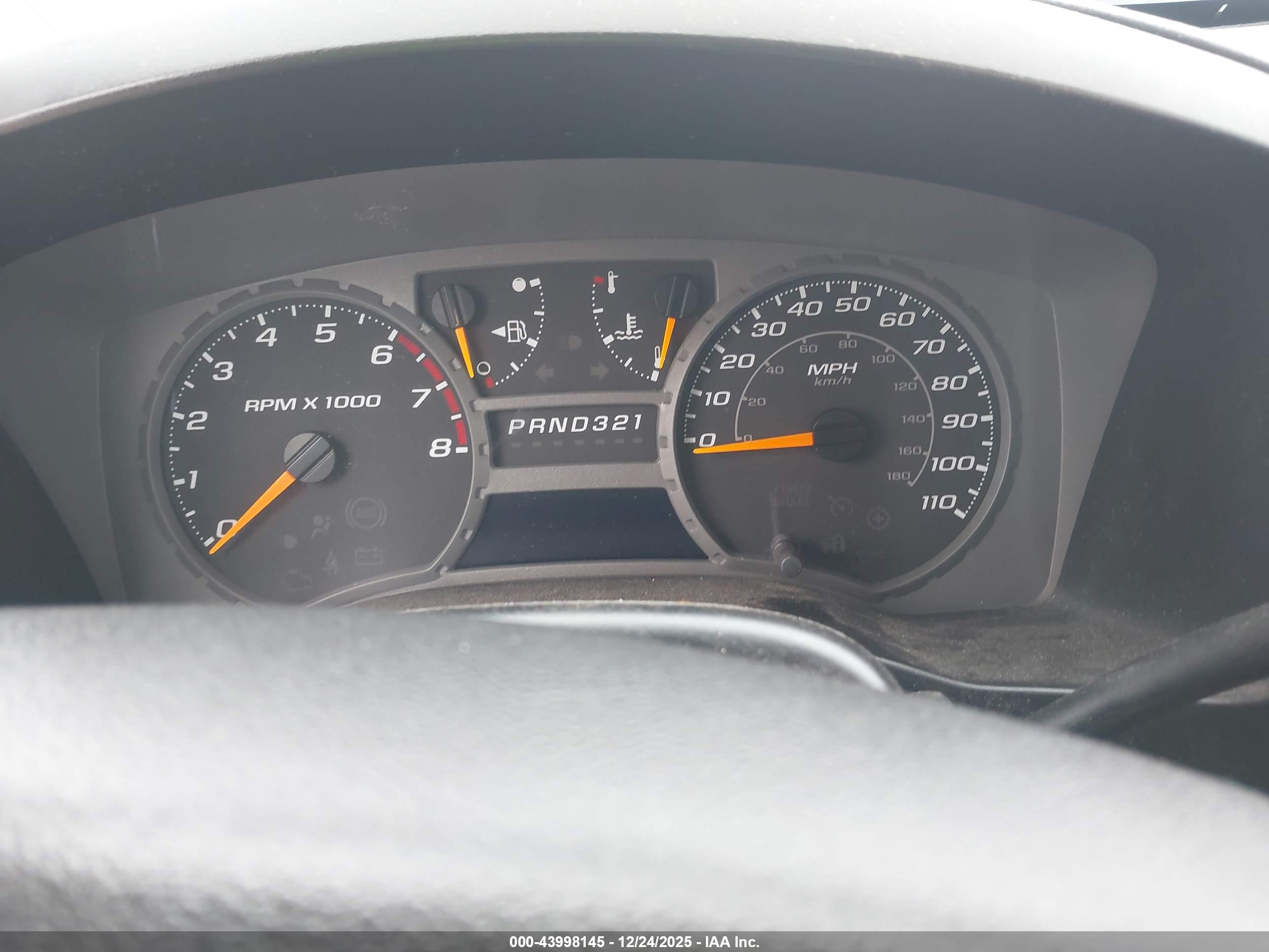 CHEVROLET COLORADO image 7
