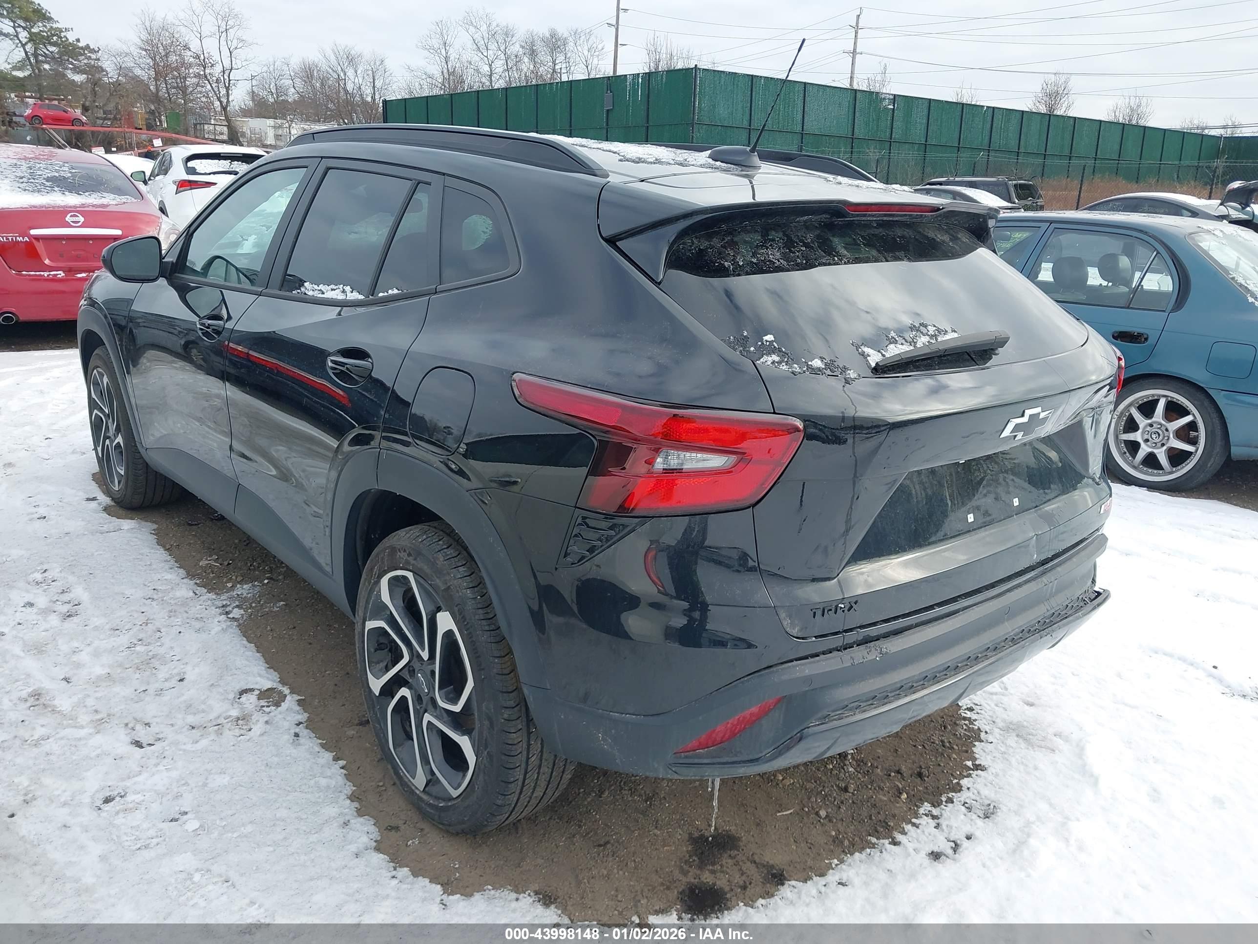 CHEVROLET TRAX image 3