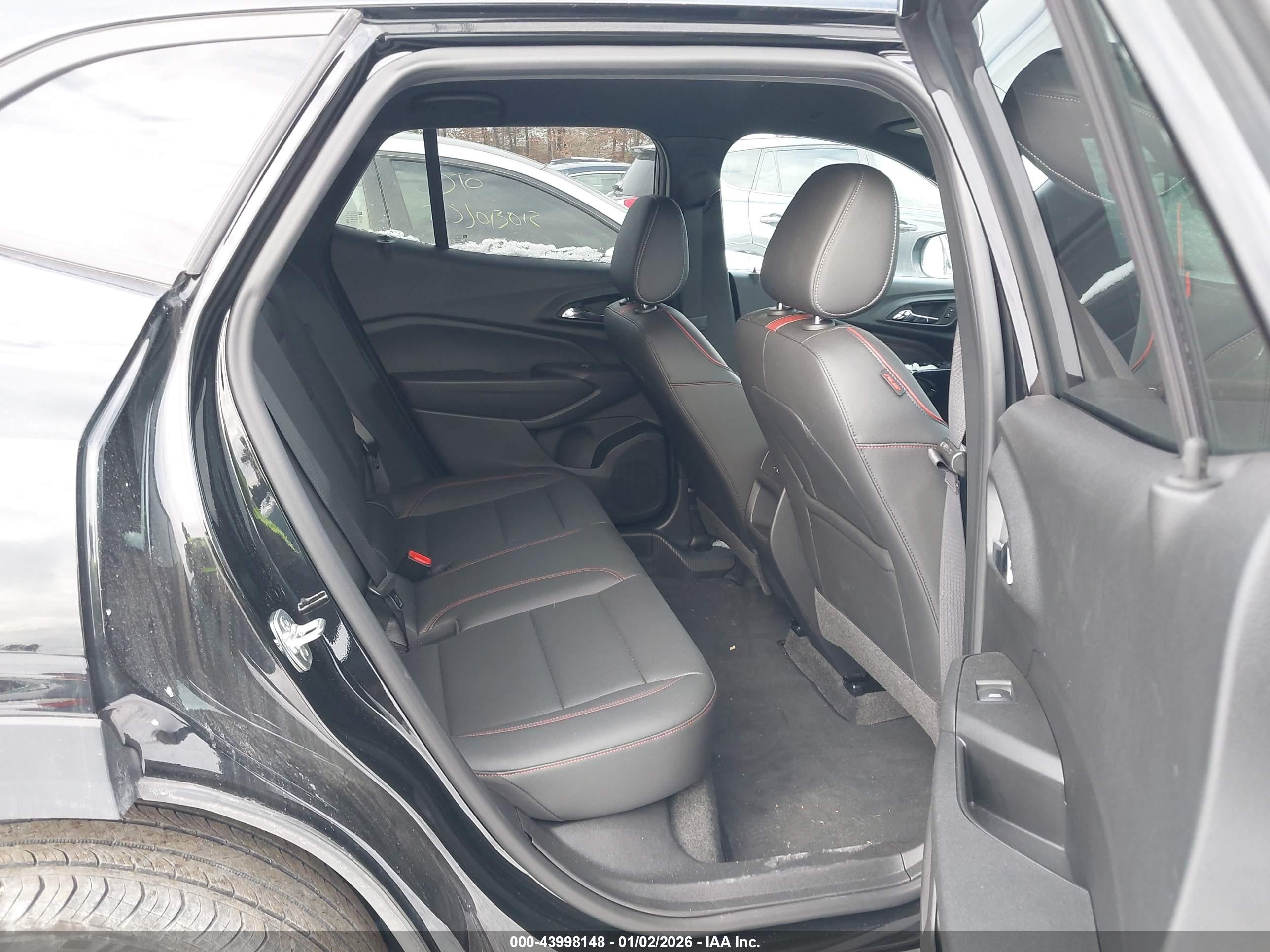 CHEVROLET TRAX image 8