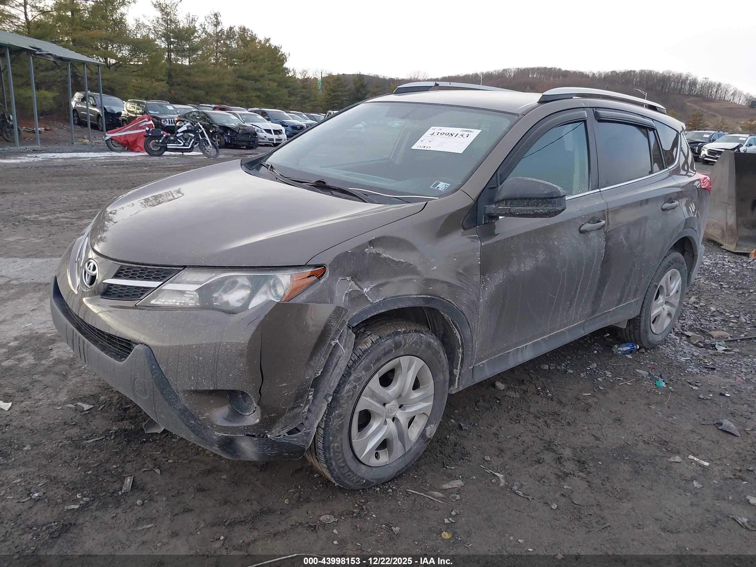 TOYOTA RAV4 image 6