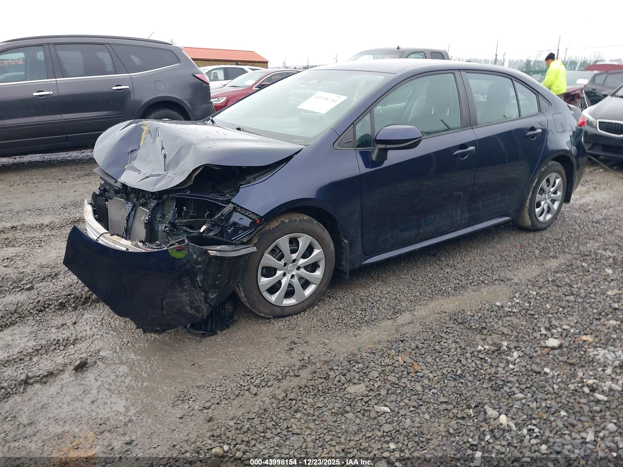 TOYOTA COROLLA image 2