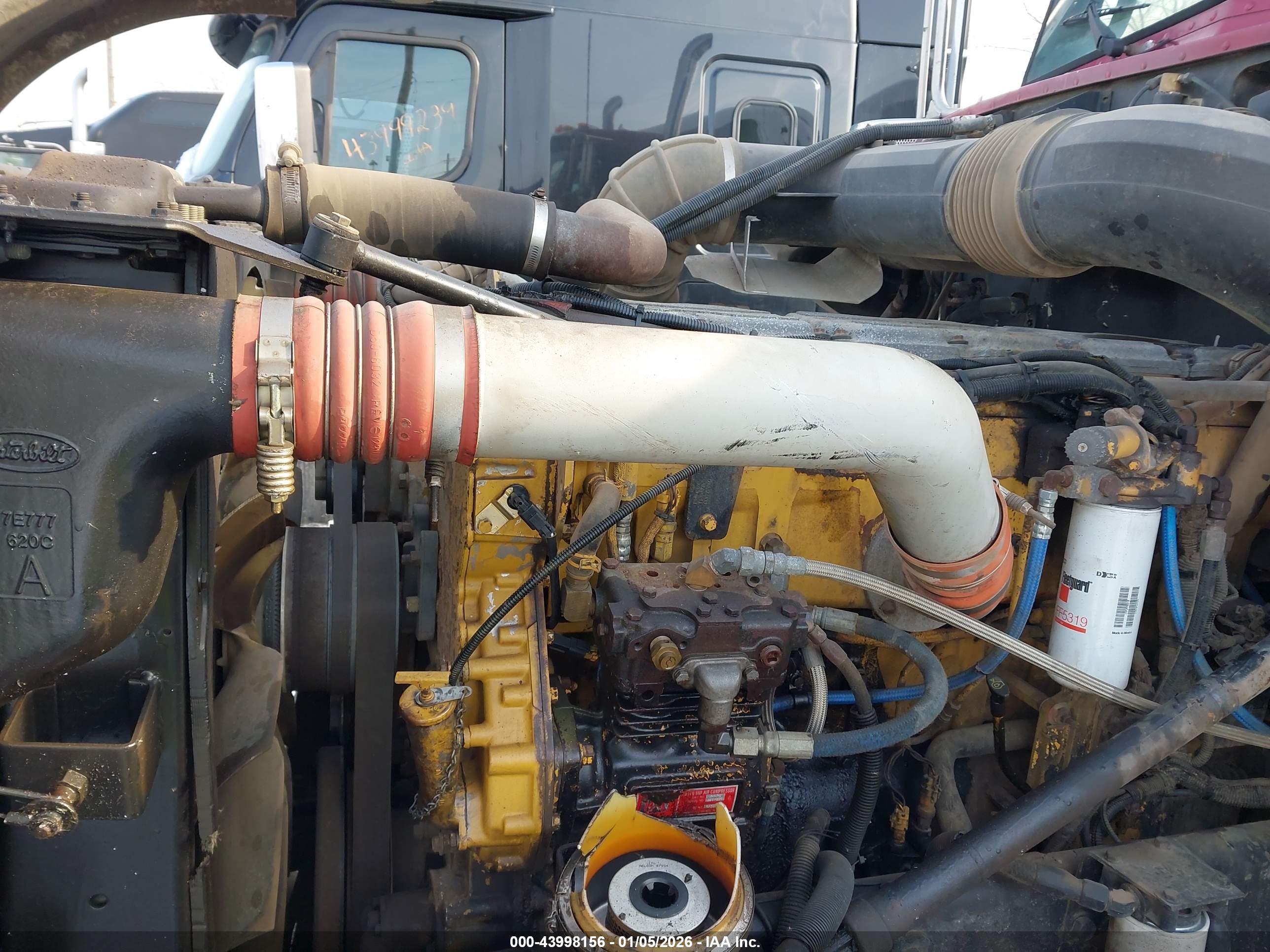 PETERBILT 378 image 10