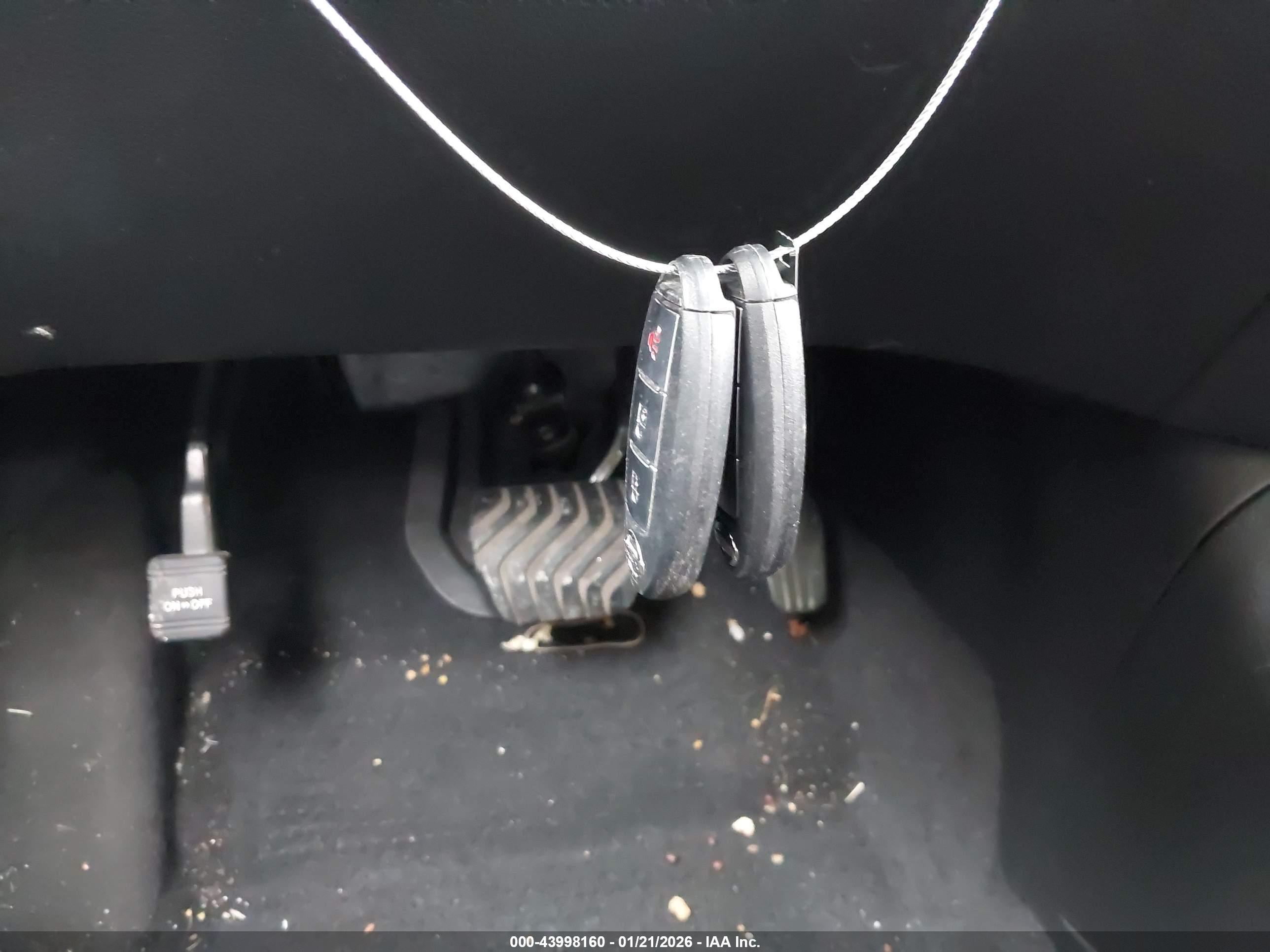 NISSAN ROGUE image 11