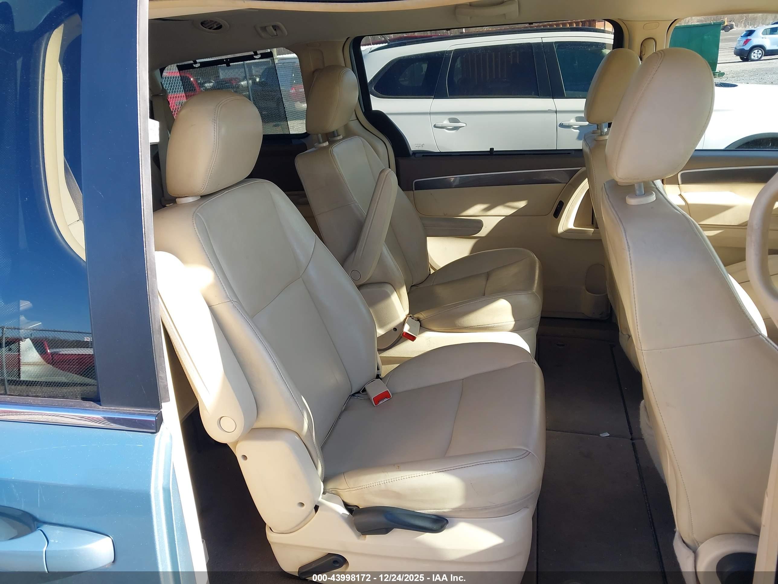 VOLKSWAGEN ROUTAN image 8